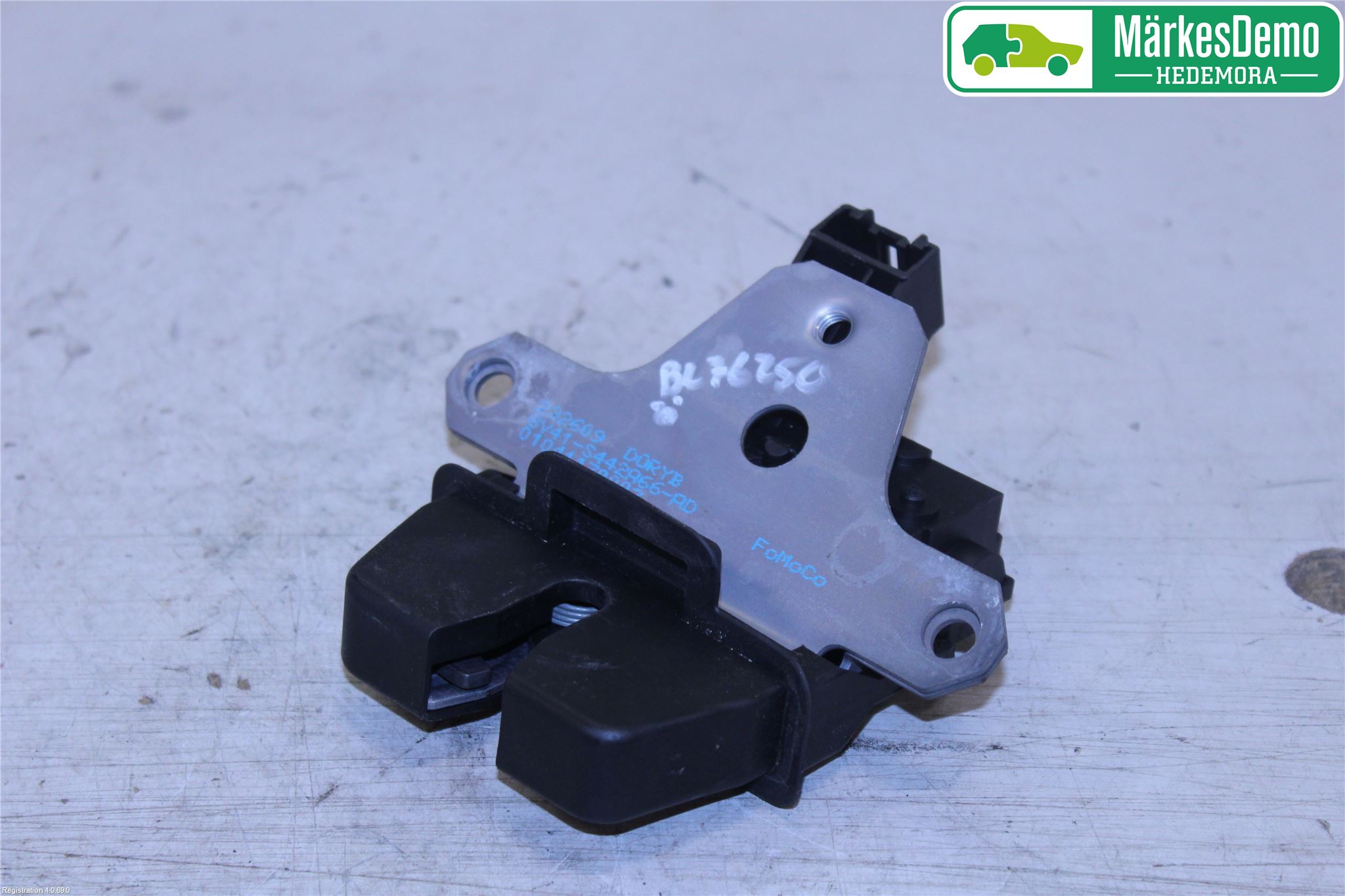 Ford KUGA 08-12 Låskista Baklucka