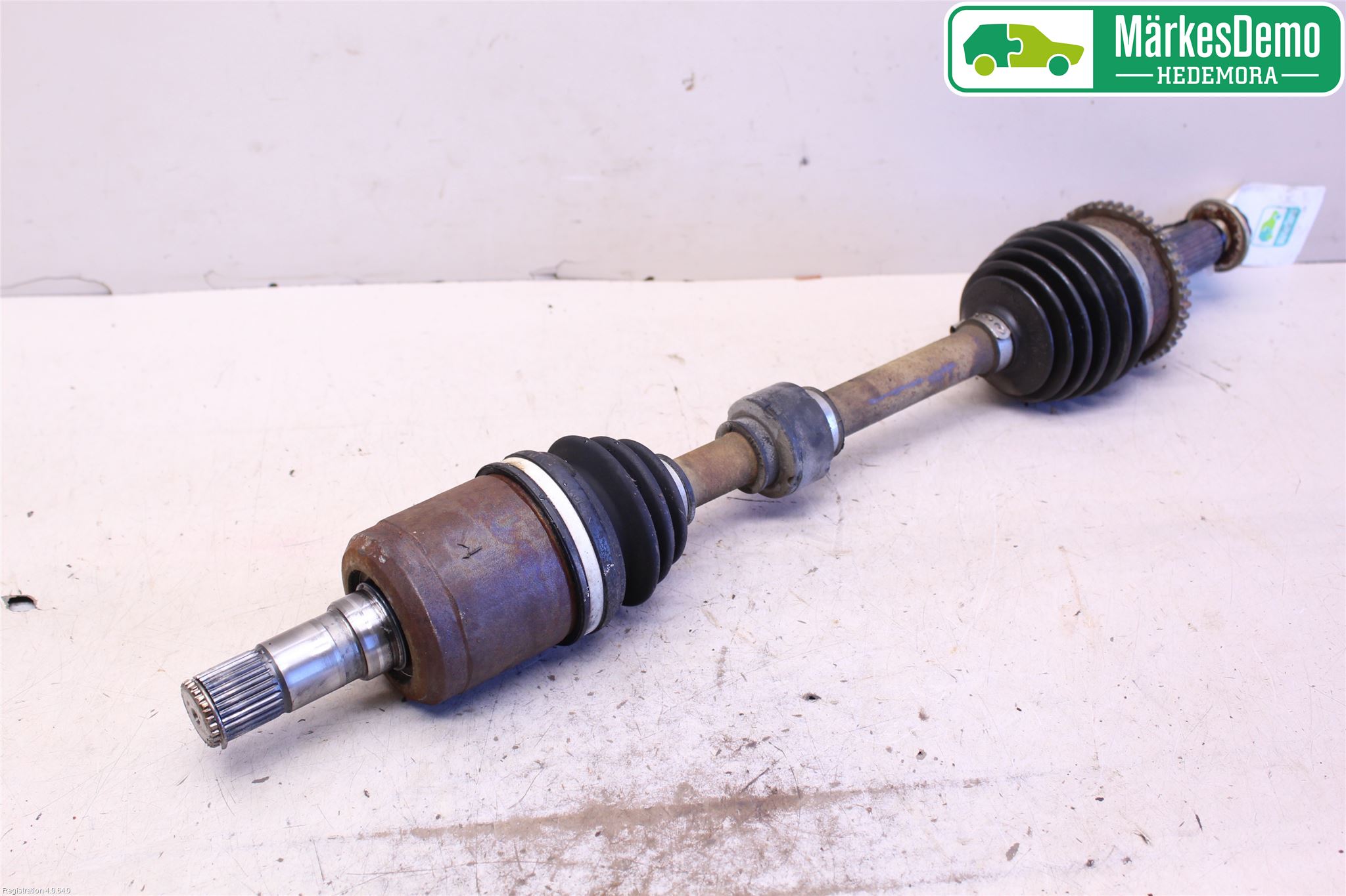 Mazda 6 02-08 Drivaxel Fram Vänster