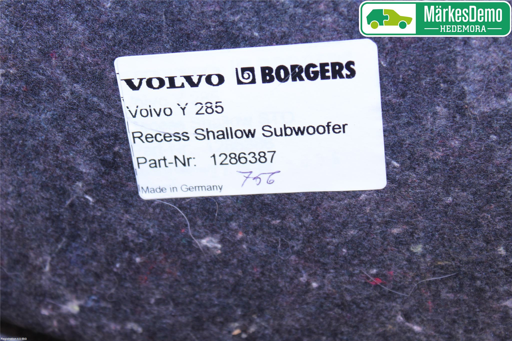 Volvo V70 08-13 Inrbagagerumklädsel-Golv