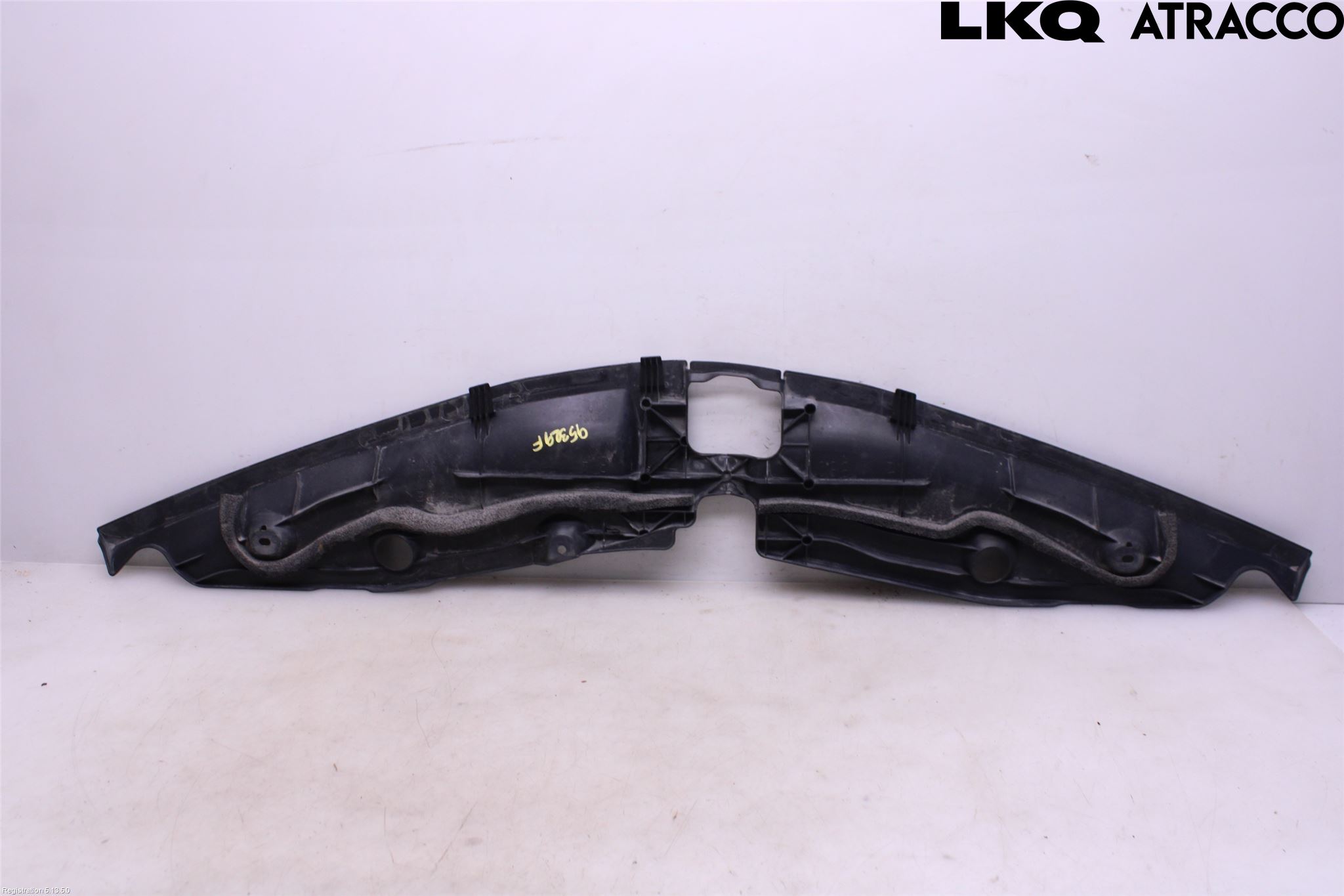 Toyota PRIUS+ ZVW40 12-20 Täckplast Front