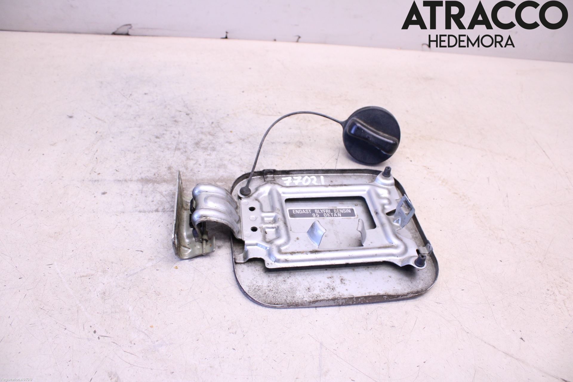 Nissan QASHQAI   07-10 Tanklucka