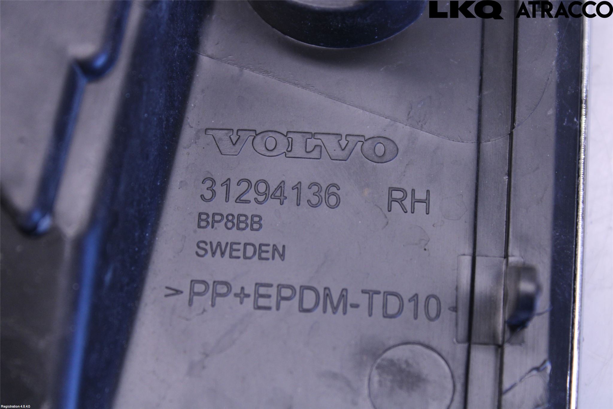 Volvo V60 11-13 Grilldel Höger