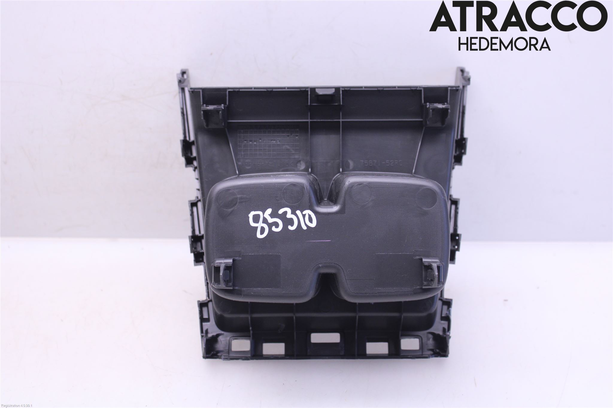 Suzuki SWIFT 17-24 Mugghållare