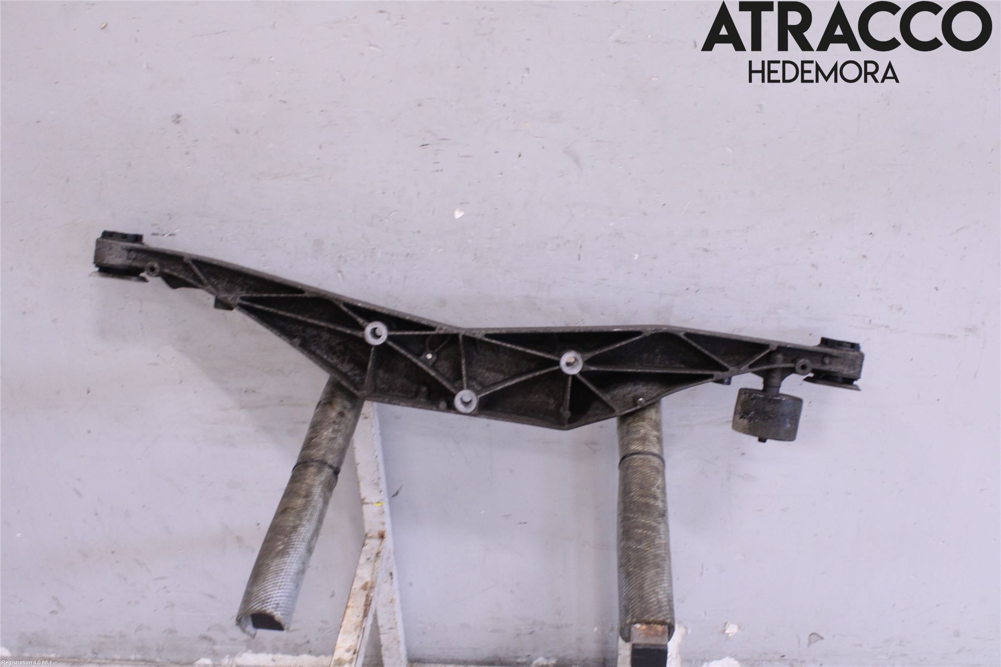 BMW X1 F48 15-22 Bakaxel Fäste