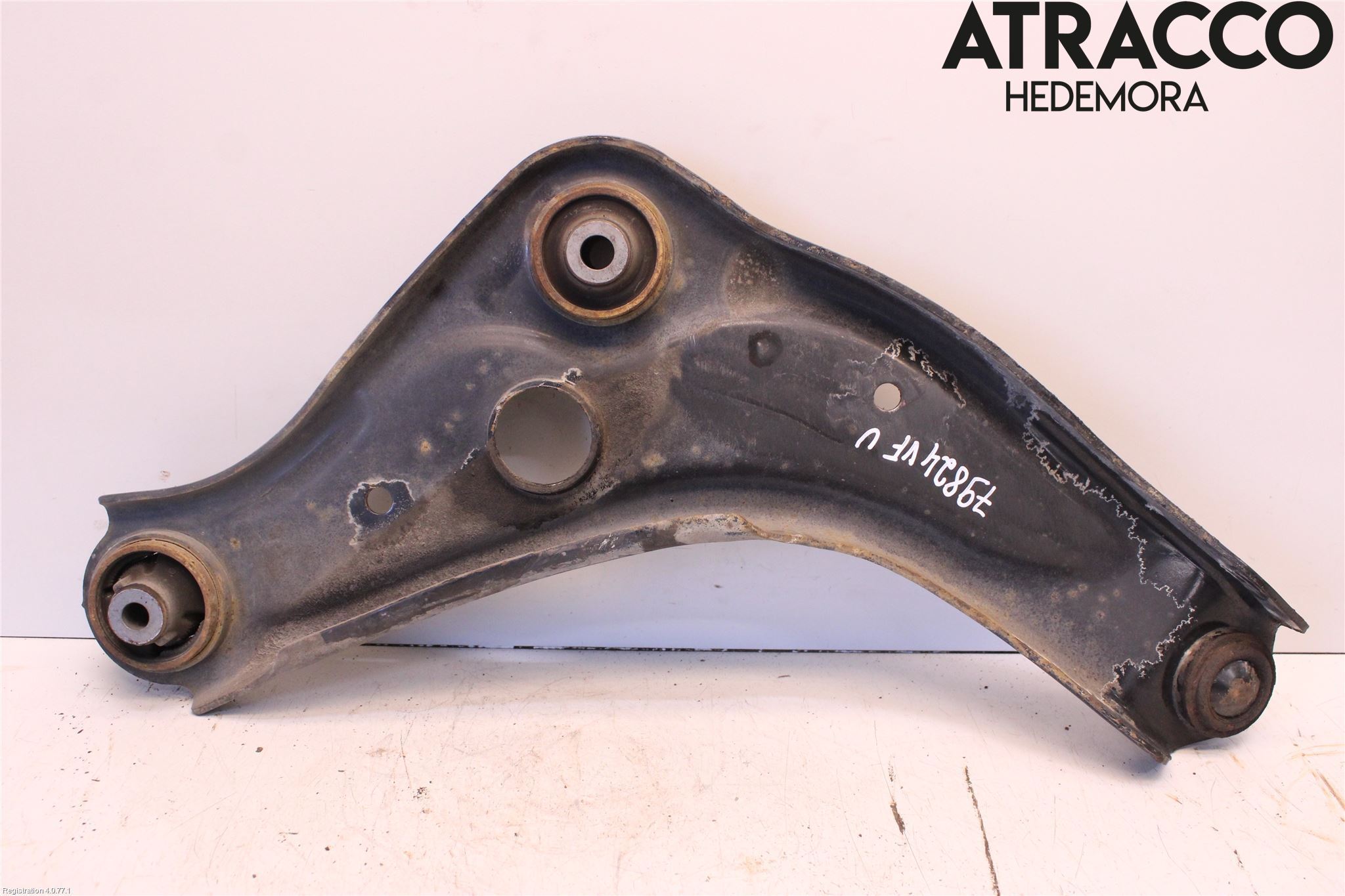 Nissan QASHQAI 14-17 Bärarm Fram Undre Vä