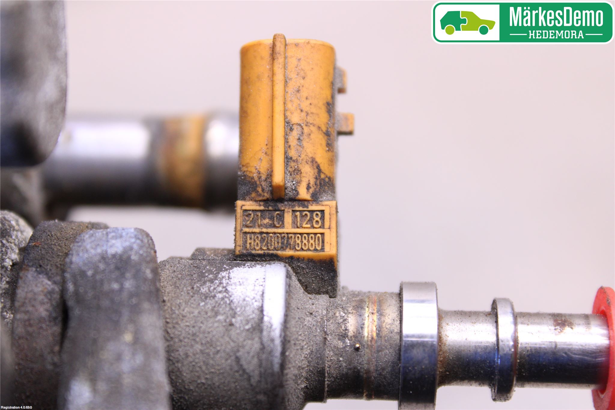 Dacia DUSTER 10-17 Injspridare