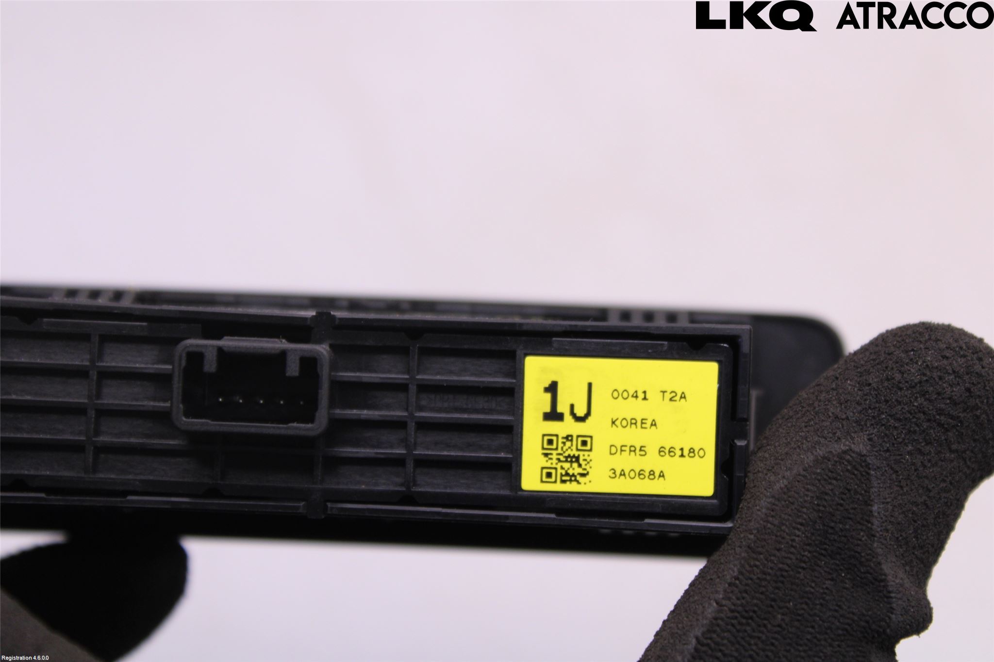 Mazda CX-30 20- Strömställare Baklucka