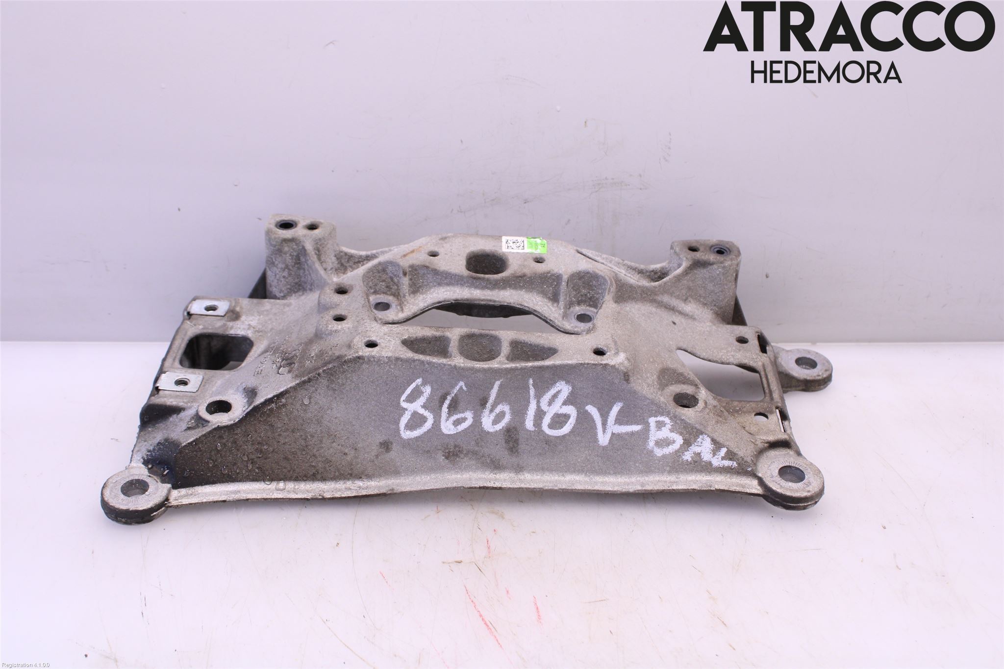 Audi A4/S4 B9 16-19 Växellådsbalk