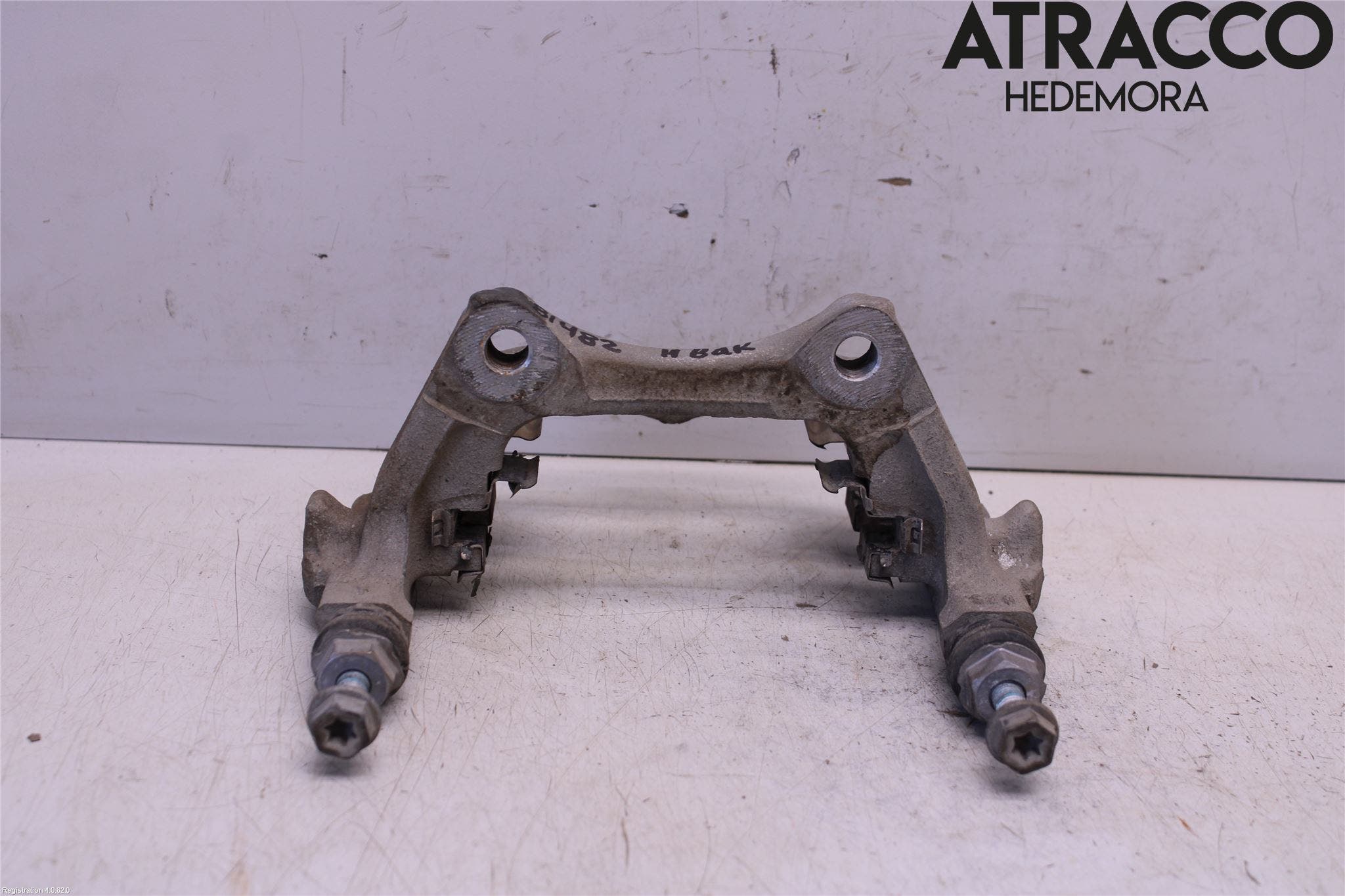 Toyota COROLLA 19- Bromsokshållare