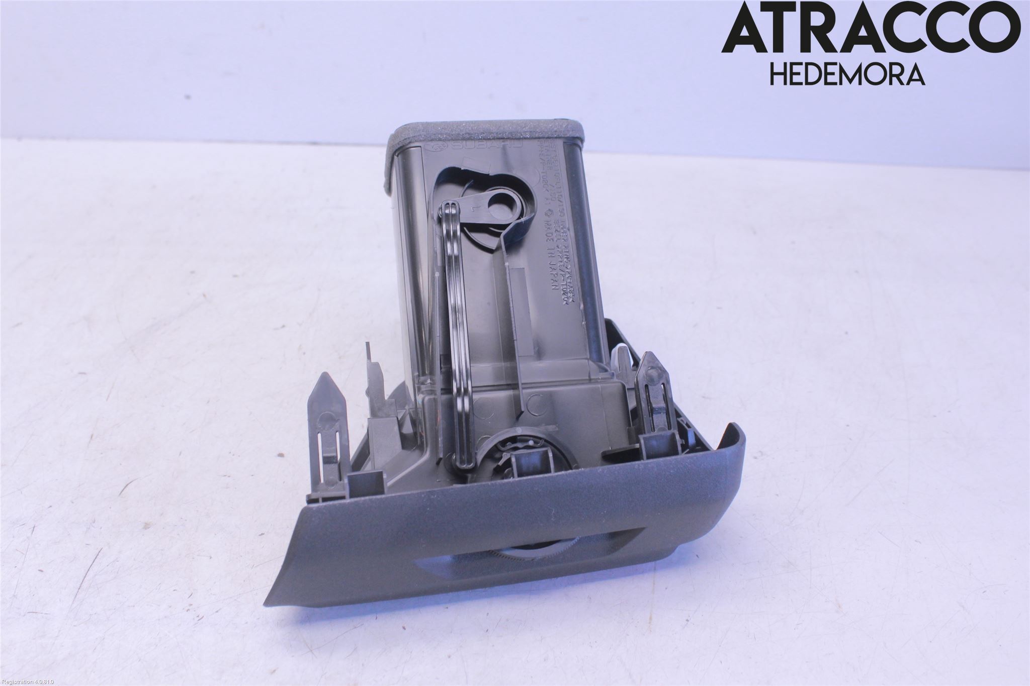 Subaru IMPREZA V 18- Defrosterkanal-Munstycke