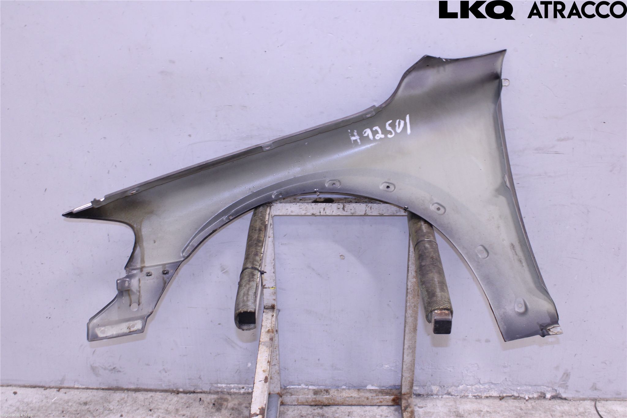 Volvo XC70 05-07 Skärm Fram Höger