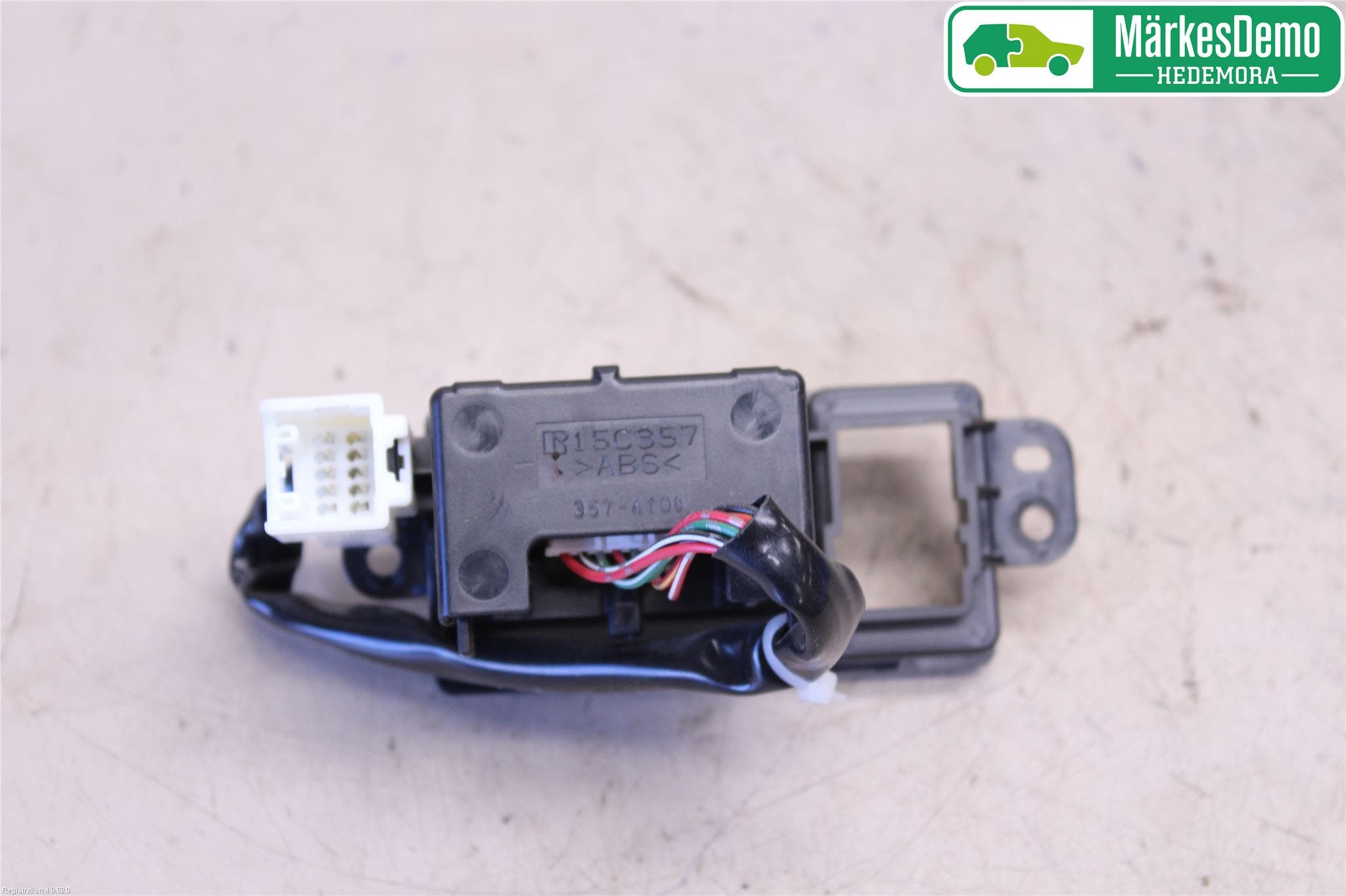 Subaru LEGACY 10-14 Strömställare Parkeringsbroms