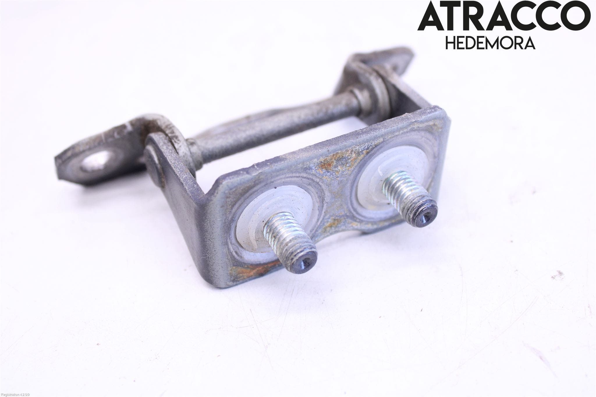 Subaru XV 12-17 Bakluckegångjärn Hö