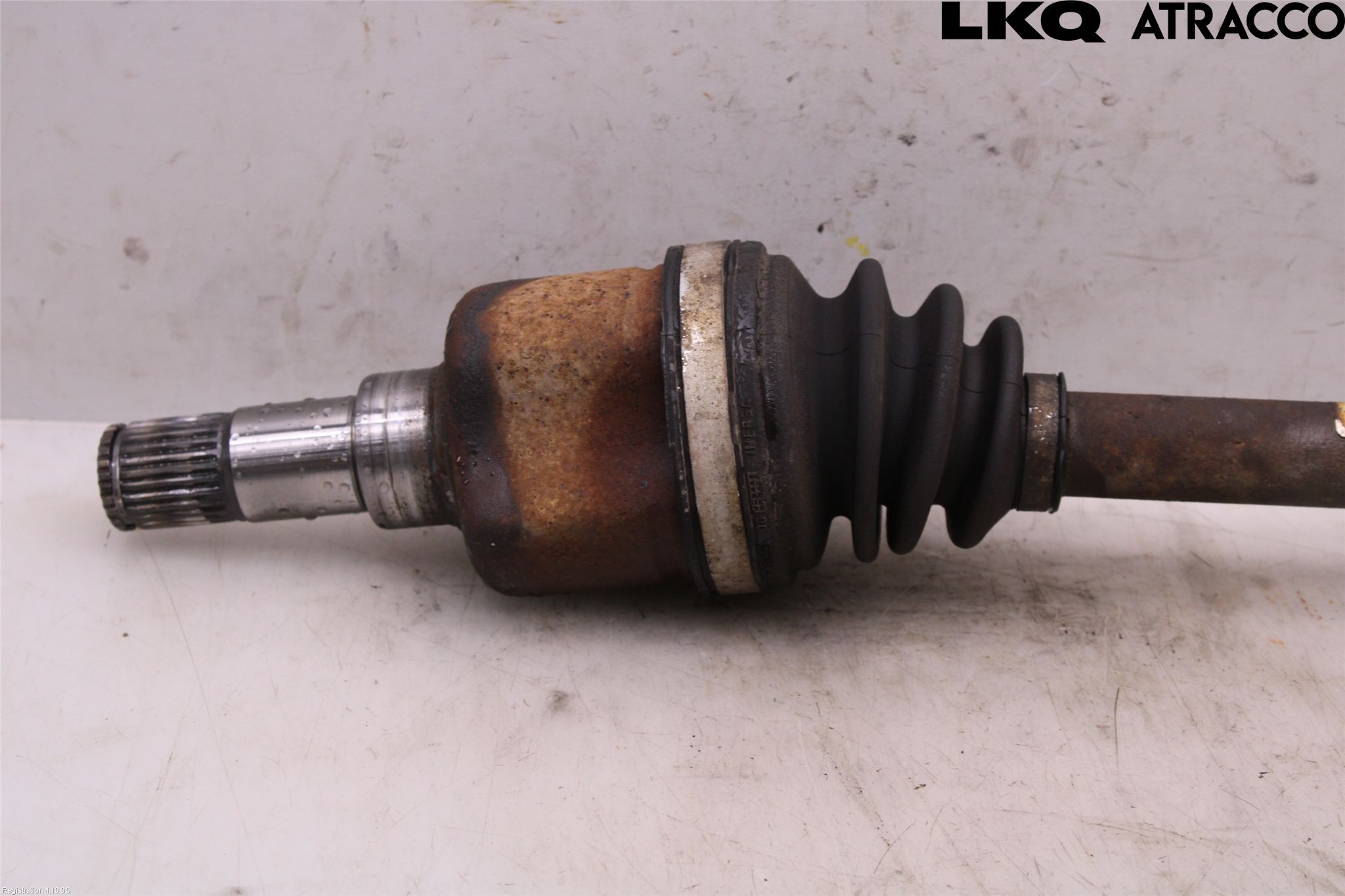 Volvo V50 04-07 Drivaxel Fram Vänster