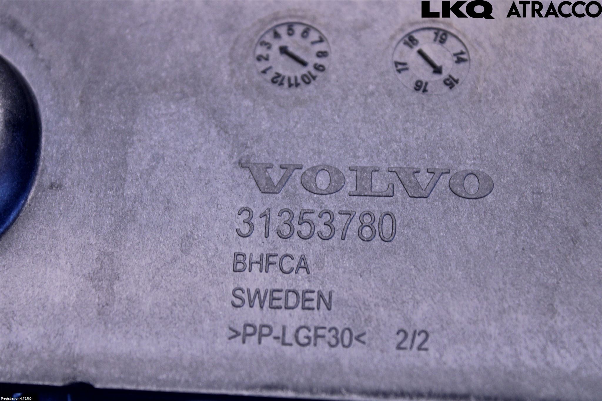 Volvo XC90/RECHARGE 16- Batterilåda-Fäste-Hållare