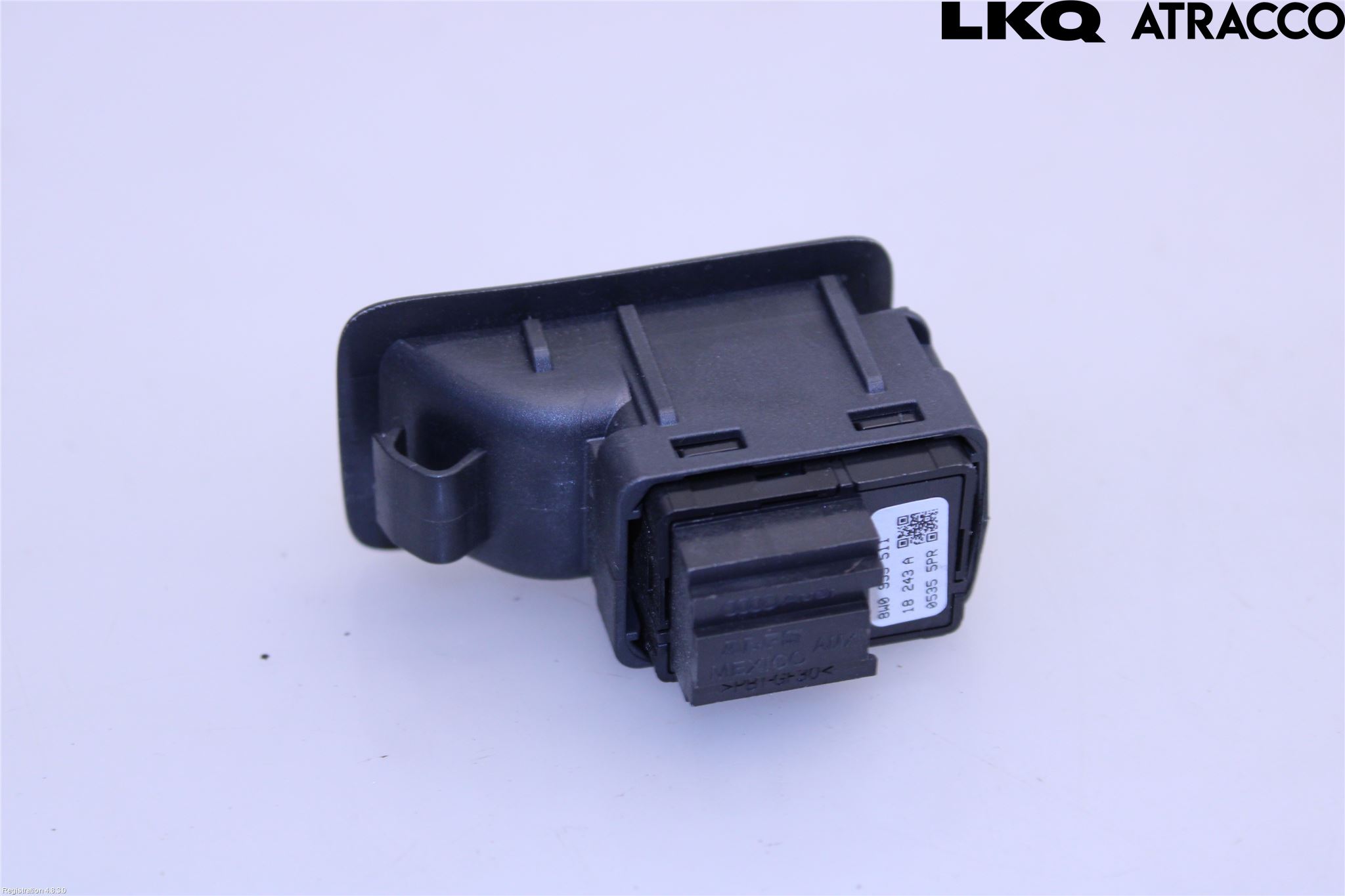 Audi A6 F2/C8 19- Strömställare Dragkrok