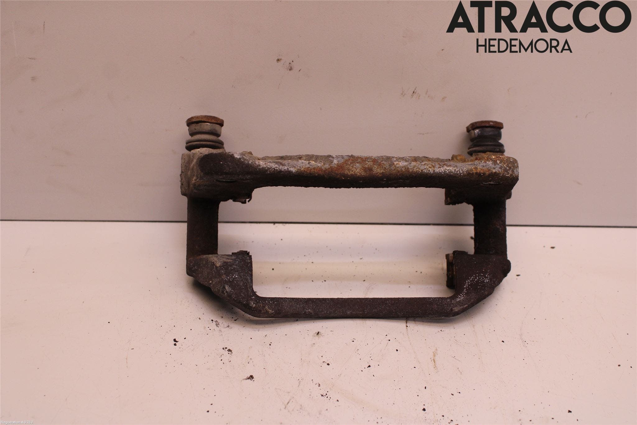 Toyota AURIS 13-19 Bromsokshållare