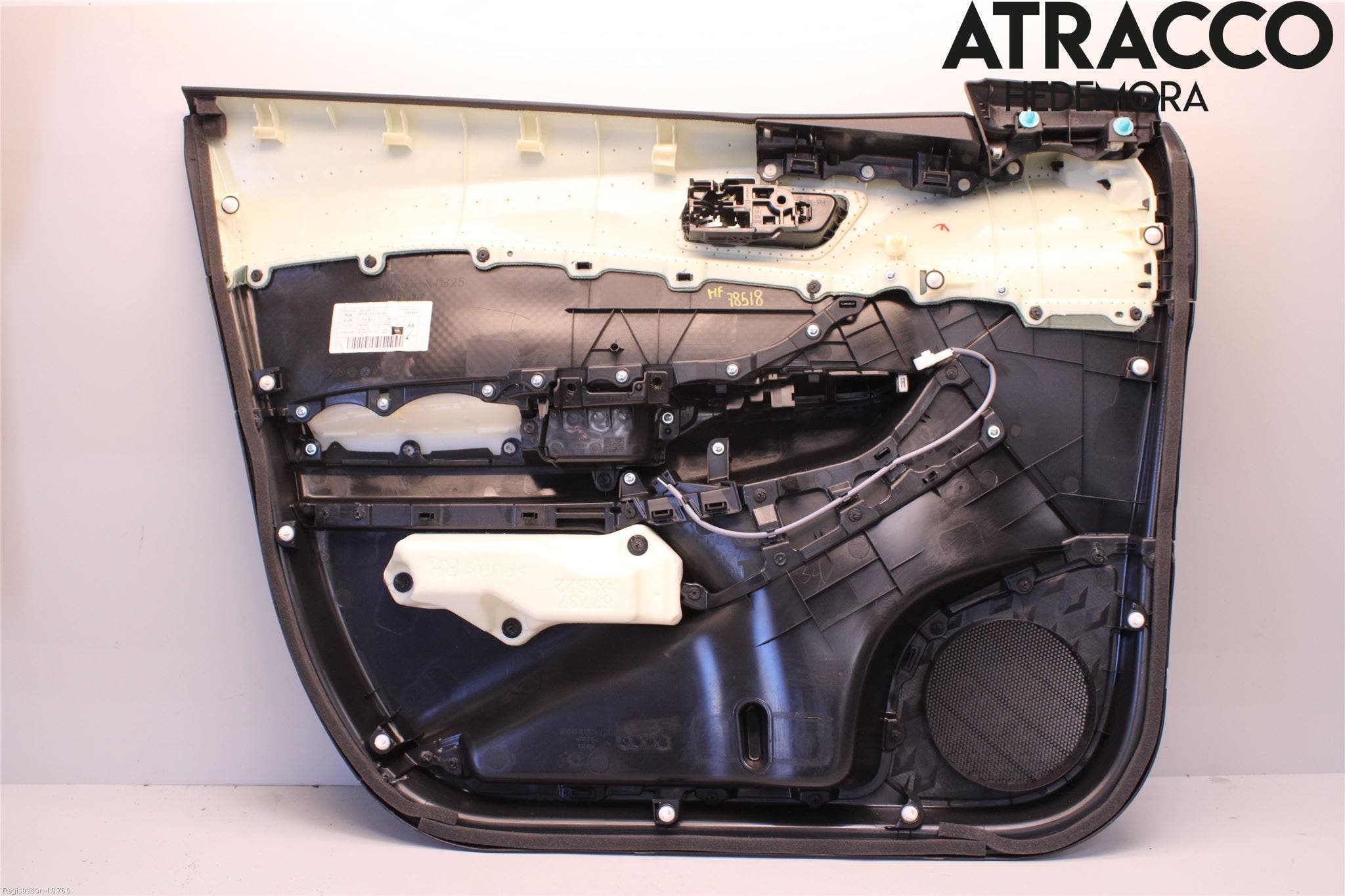 Toyota C-HR 16-23 Dörrklädsel Hö