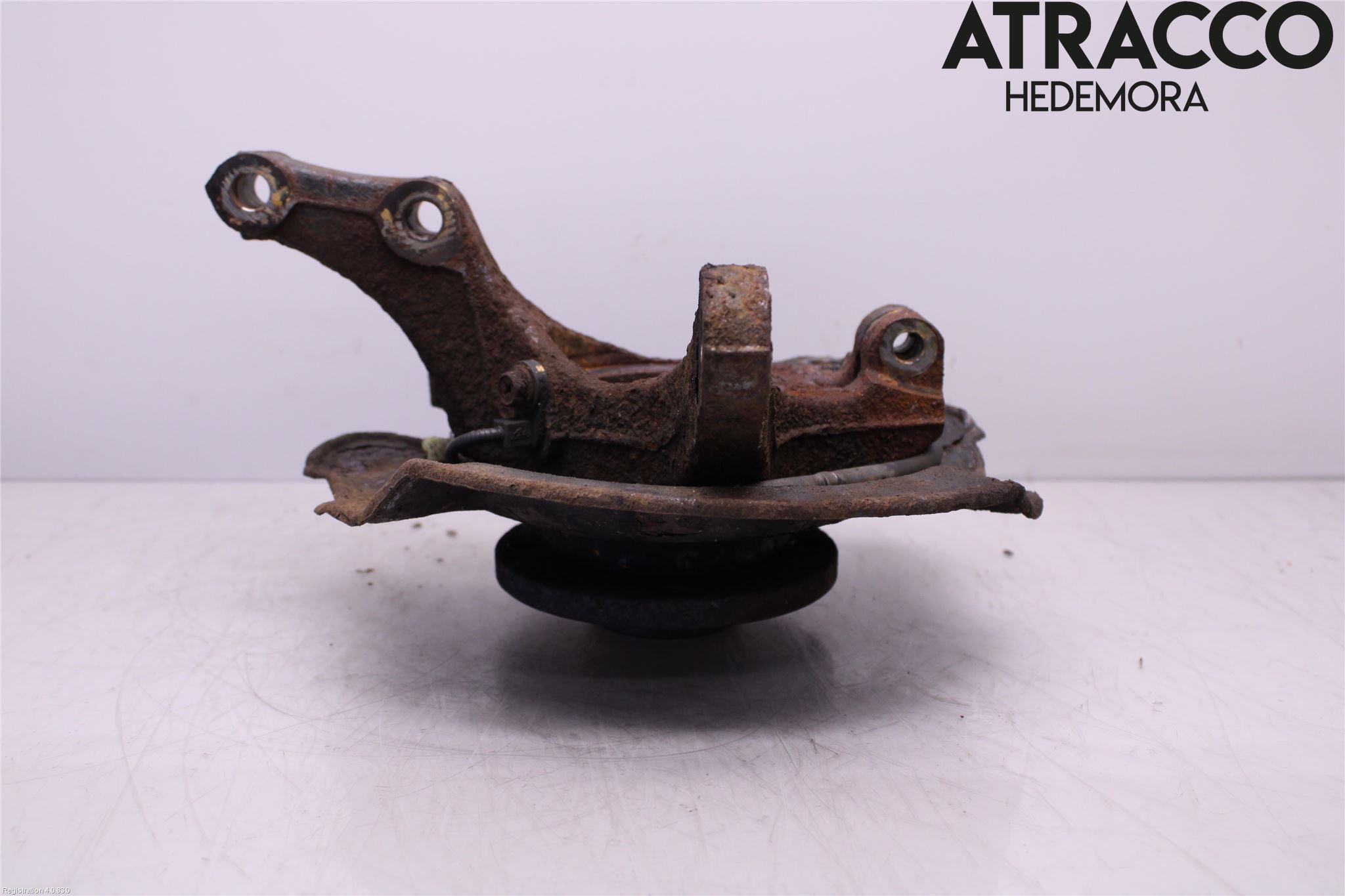 Suzuki SPLASH Styrspindel Lagerhus Vä