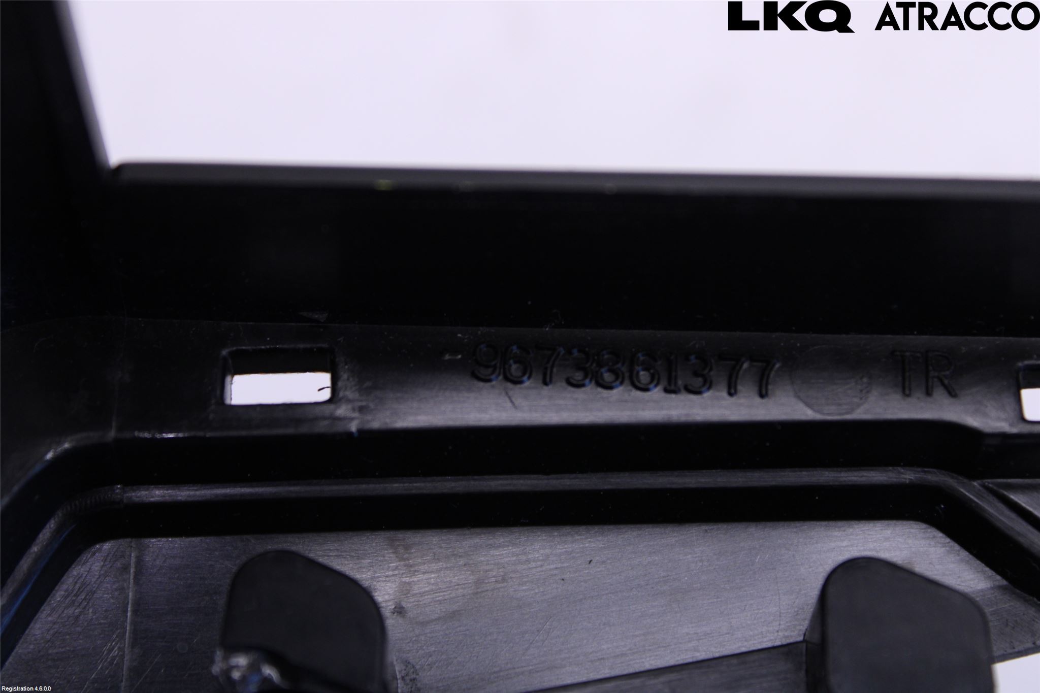 Peugeot 208 12-15 Instrument-Radio Sarg