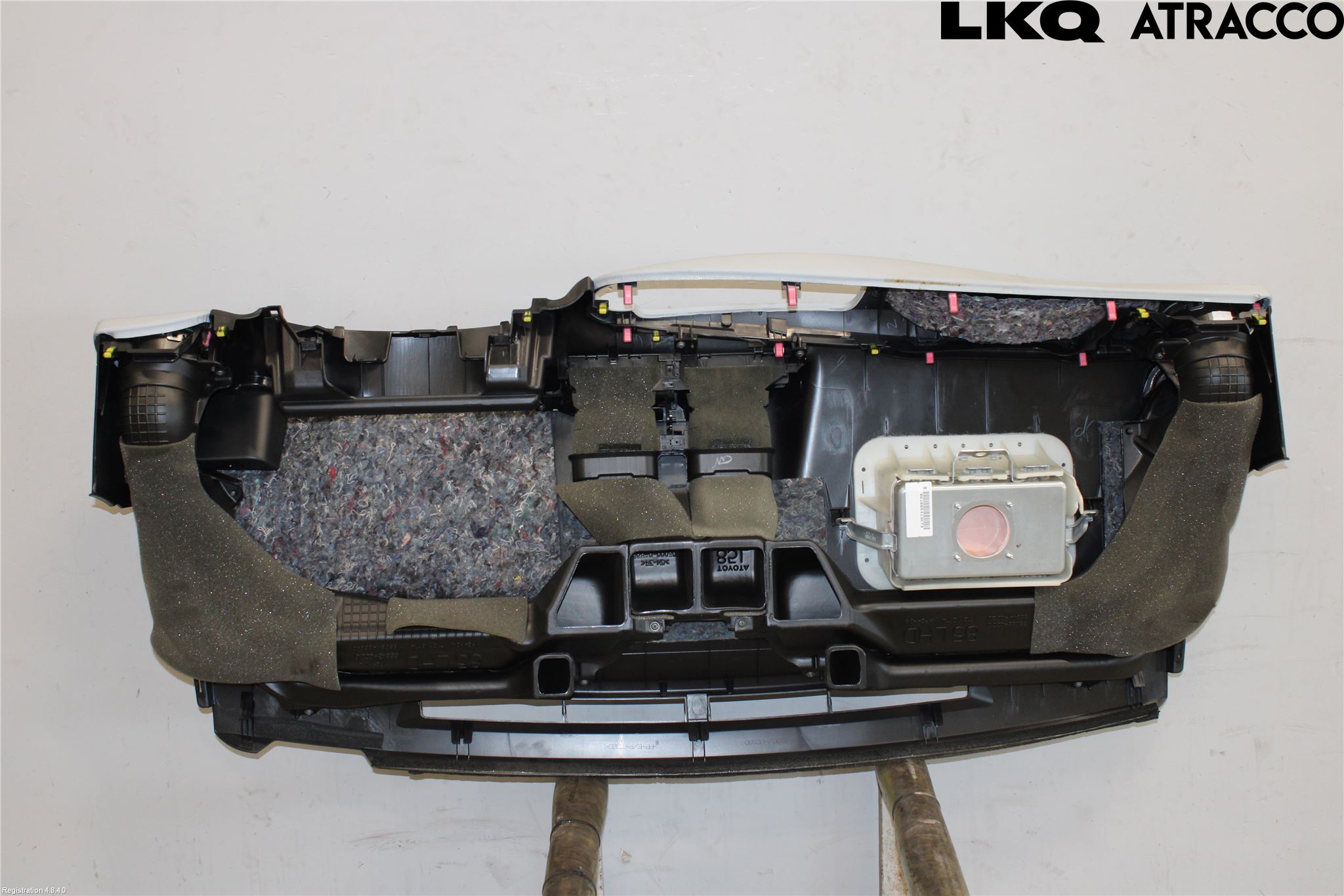 Toyota YARIS XP130 12-14 Instrumentbräda