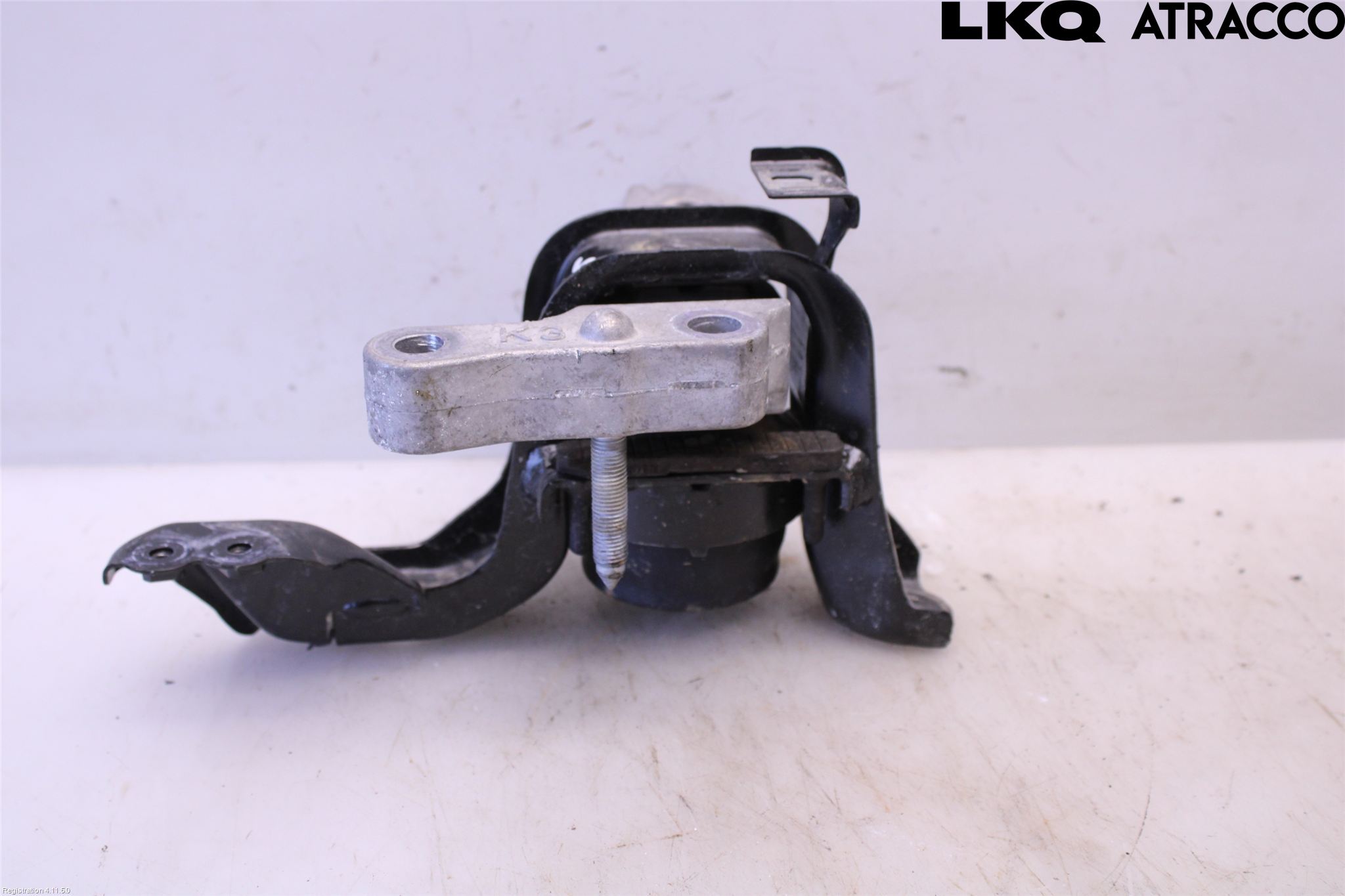 Toyota YARIS XP21 20- Motorfäste