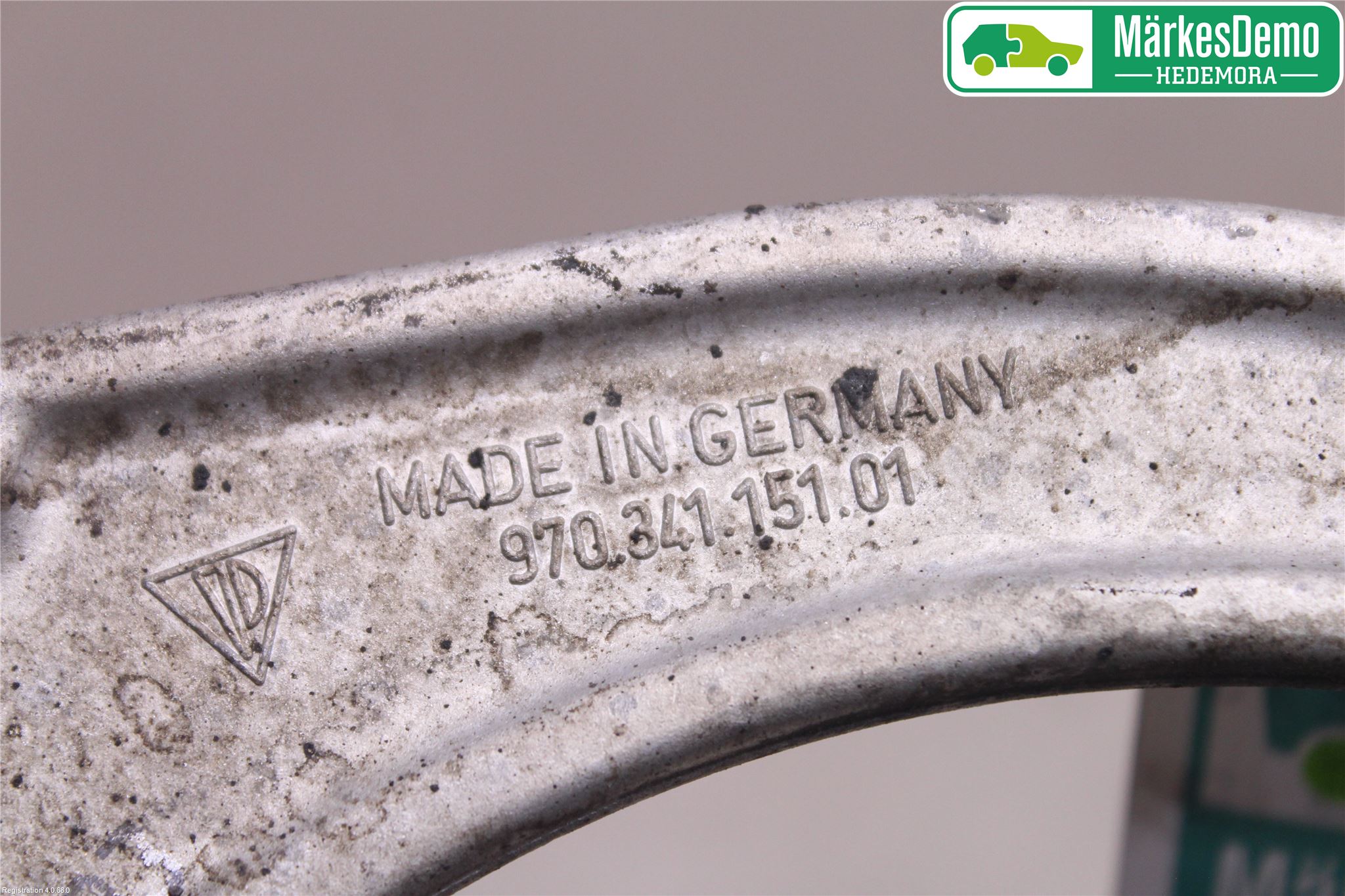 Porsche PANAMERA 09- Bärarm Fram Övre Hö