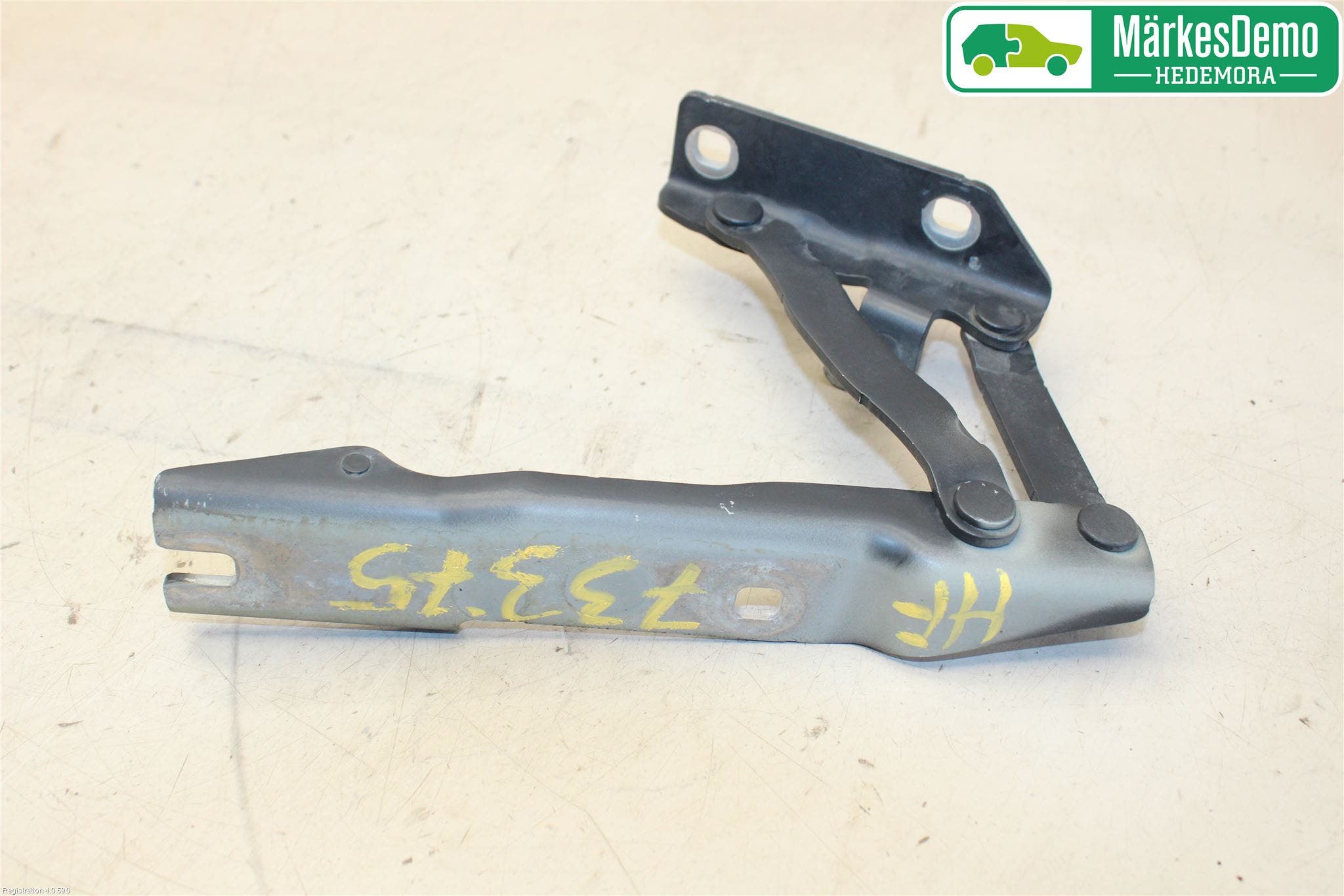 BMW 5 E60/61 Sed/Tou 02-10 Huvgångjärn