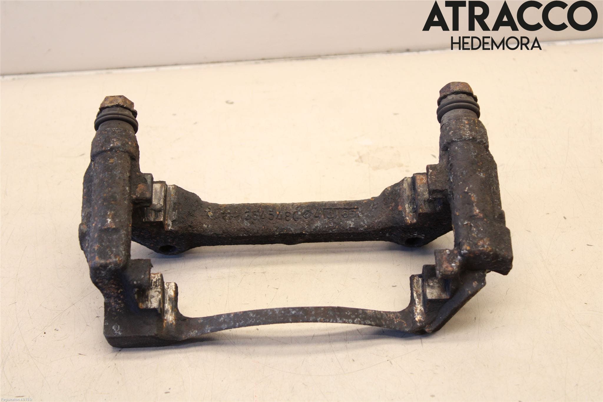 Opel VIVARO 15-19 Bromsokshållare