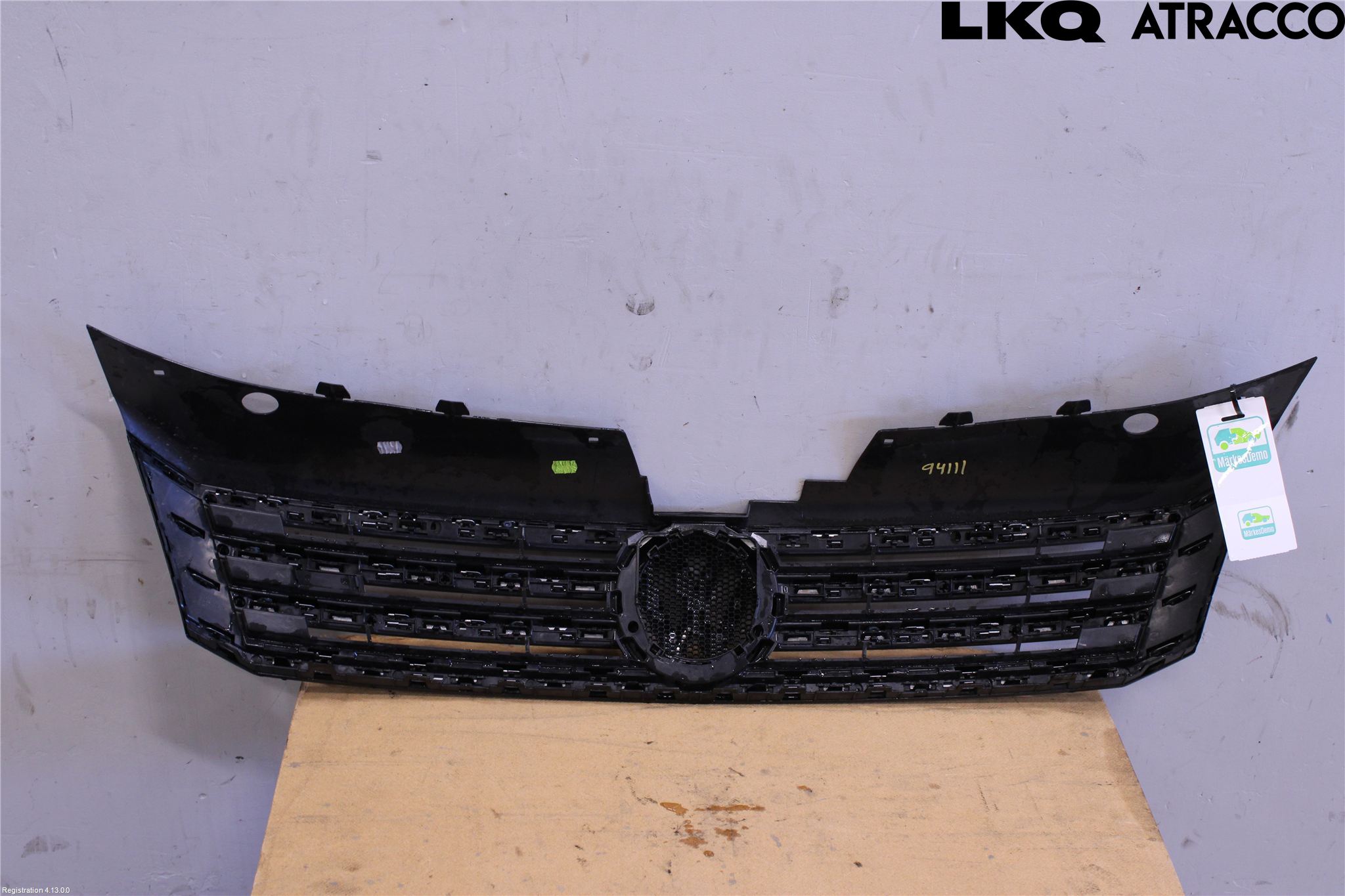Volkswagen VW PASSAT 11-14 Grill Komp