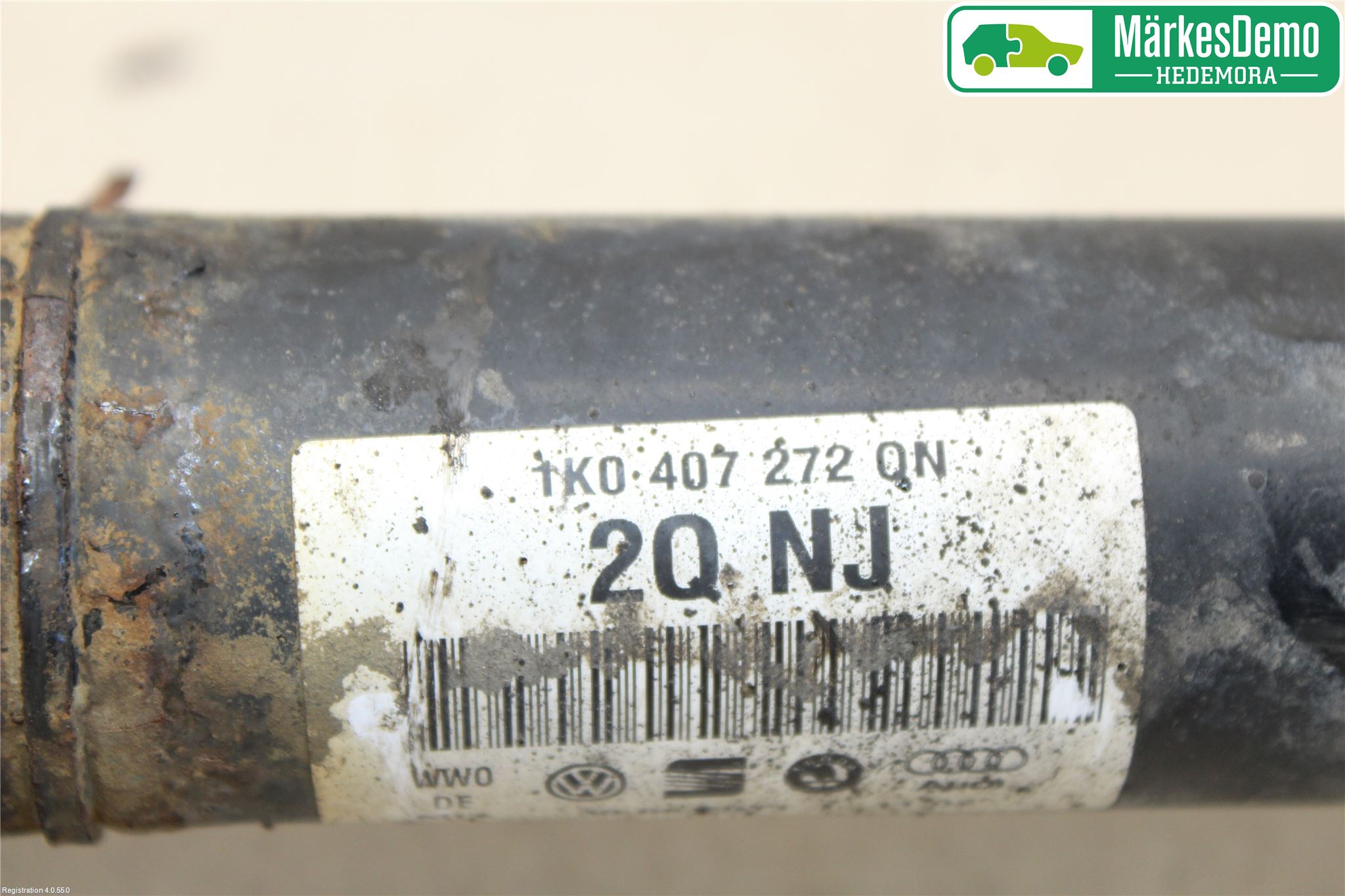 Volkswagen VW TOURAN 10-15 Drivaxel Fram Höger