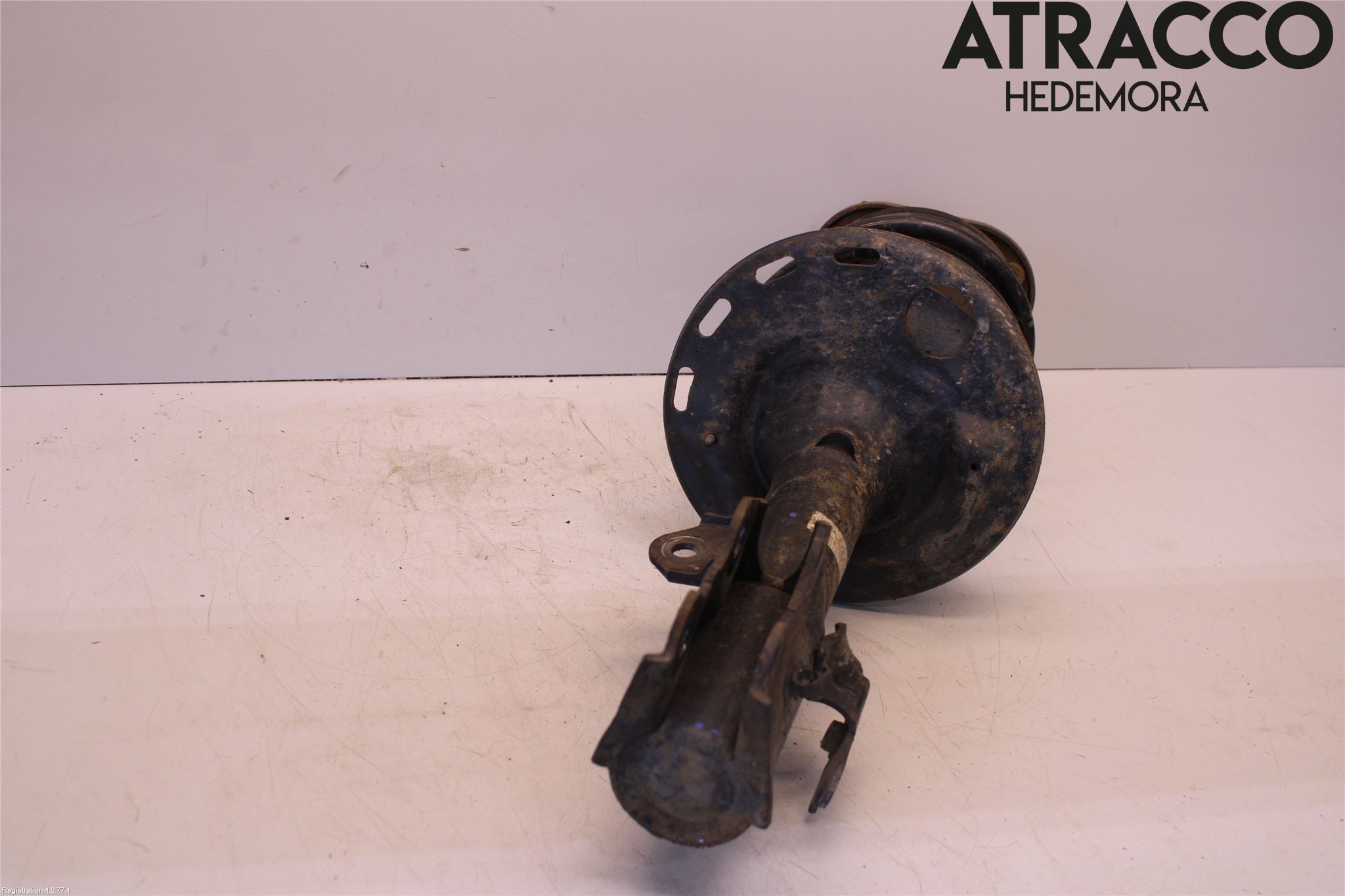 Toyota AVENSIS 16-18 Fjäderben Fram Vänster