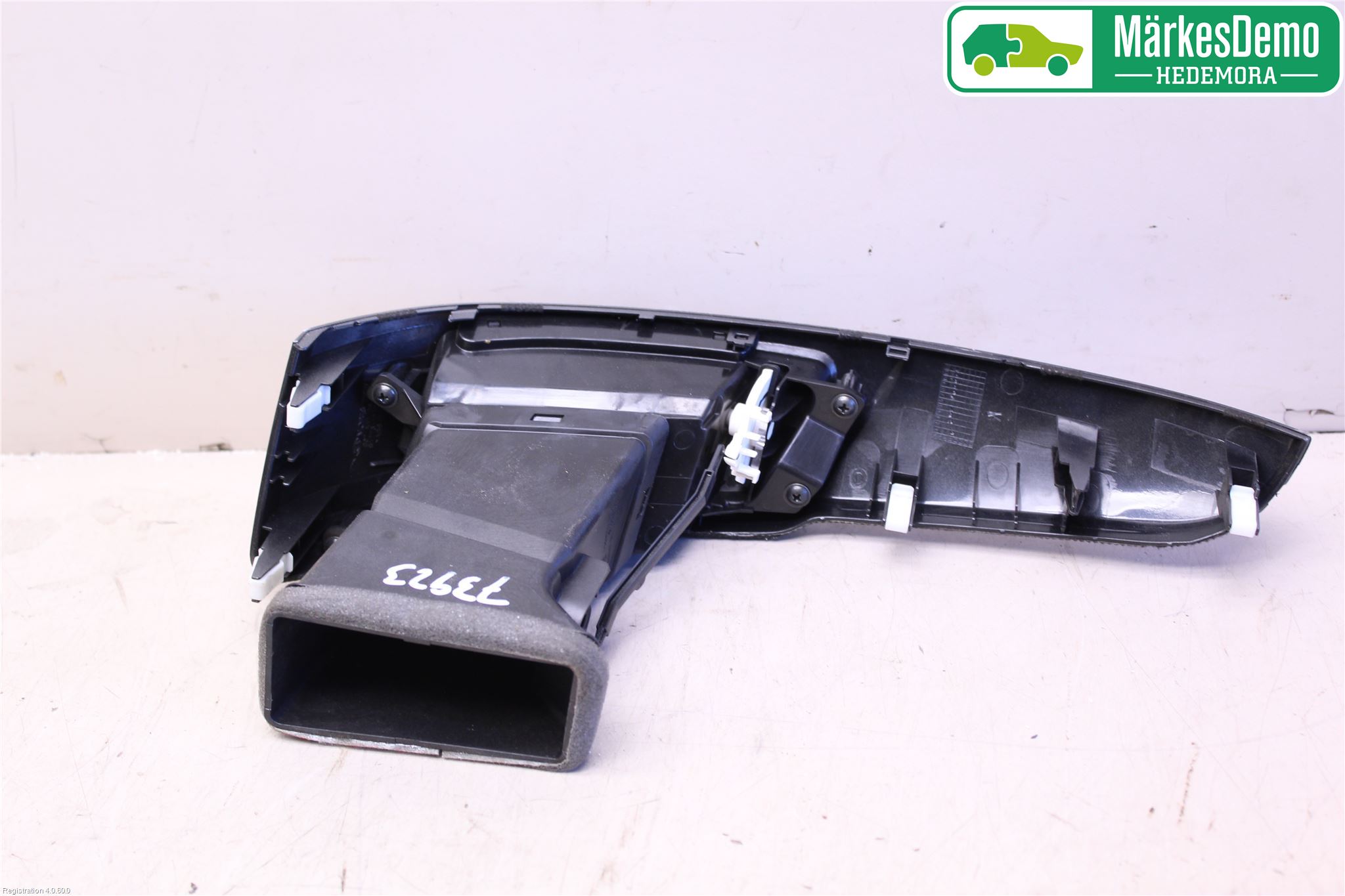 Kia VENGA 10-19 Defrosterkanal-Munstycke