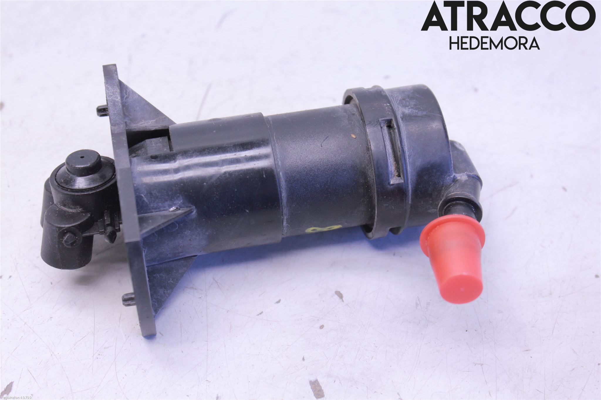 Audi A6/S6     05-11 Spolarmunstycke Strålkastare