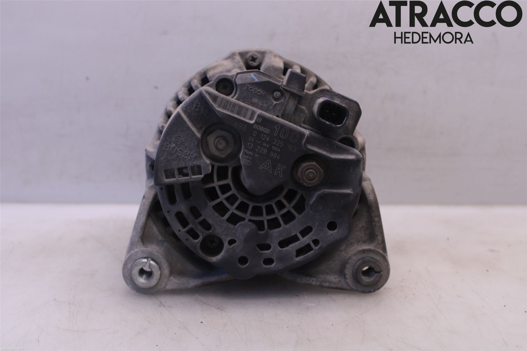 Opel VECTRA C 06-08 Generator