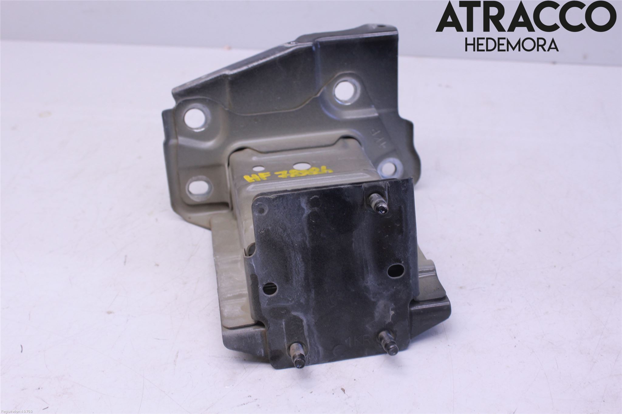 Nissan JUKE 10-14 Stötfångarbärjärn Fram