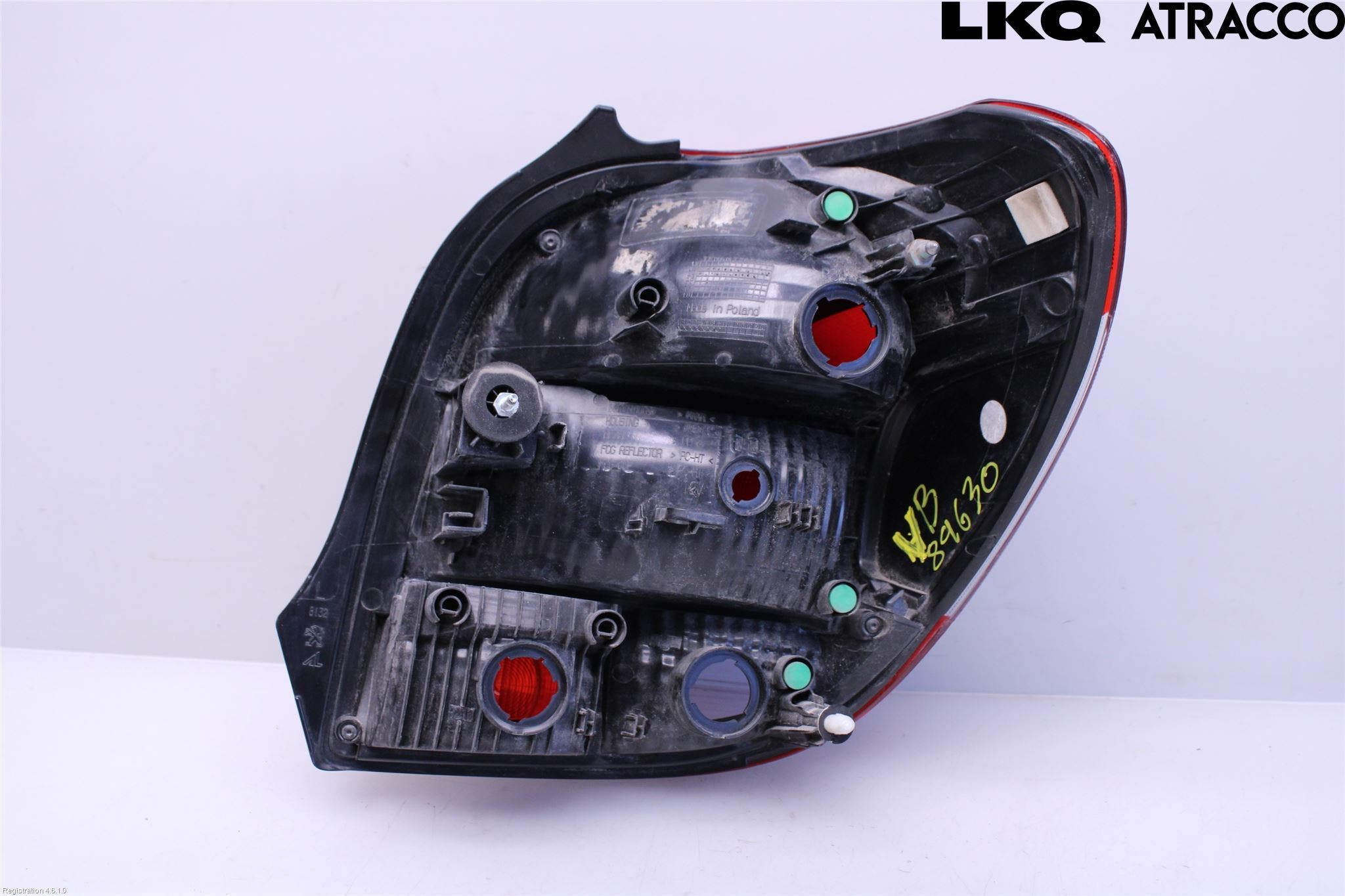 Peugeot 108 15-22 Bakljus Vänster