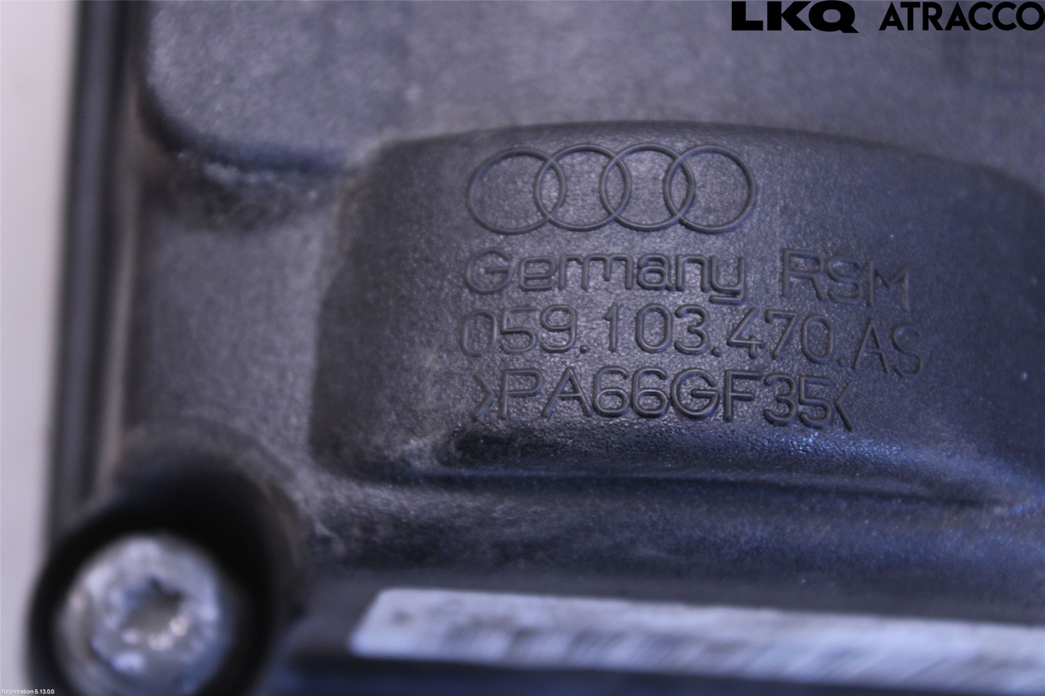Volkswagen VW TOUAREG 7P 11-18 Ventilkåpa