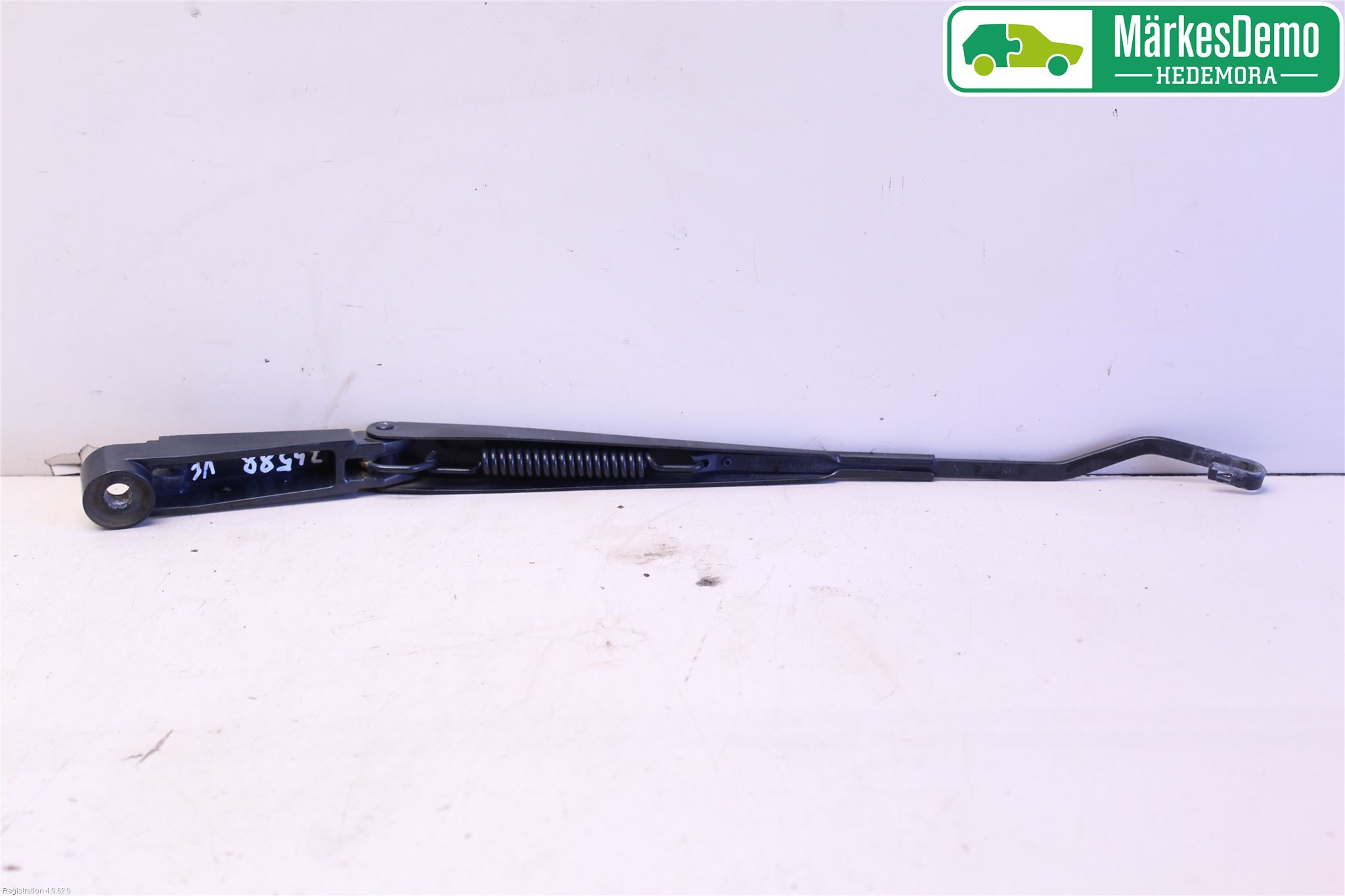 Nissan NAVARA 05-16 Torkararm Armar Vindruta