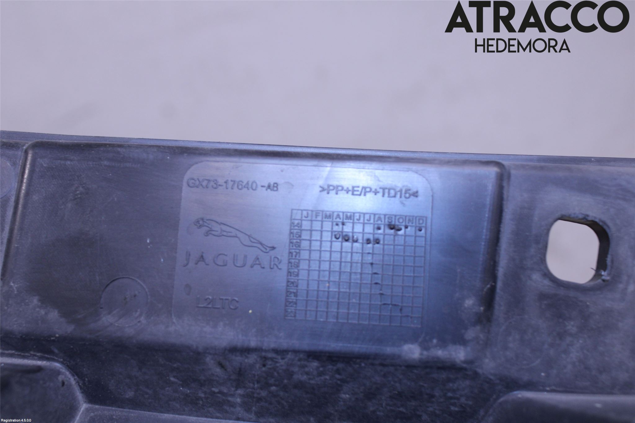 Jaguar XE (X760) 15-24 Front Övrigt