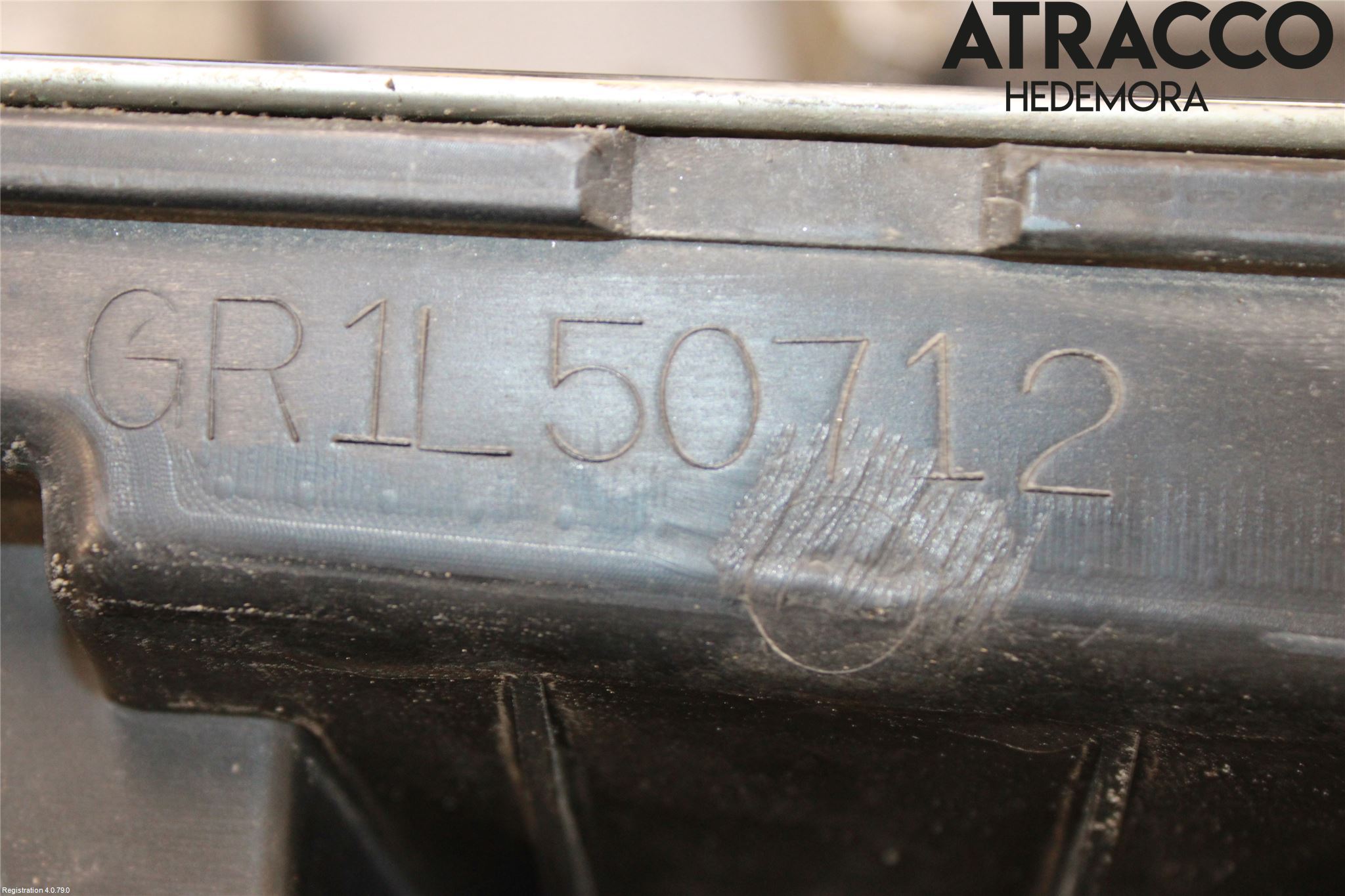 Mazda 6 02-08 Grill Komp