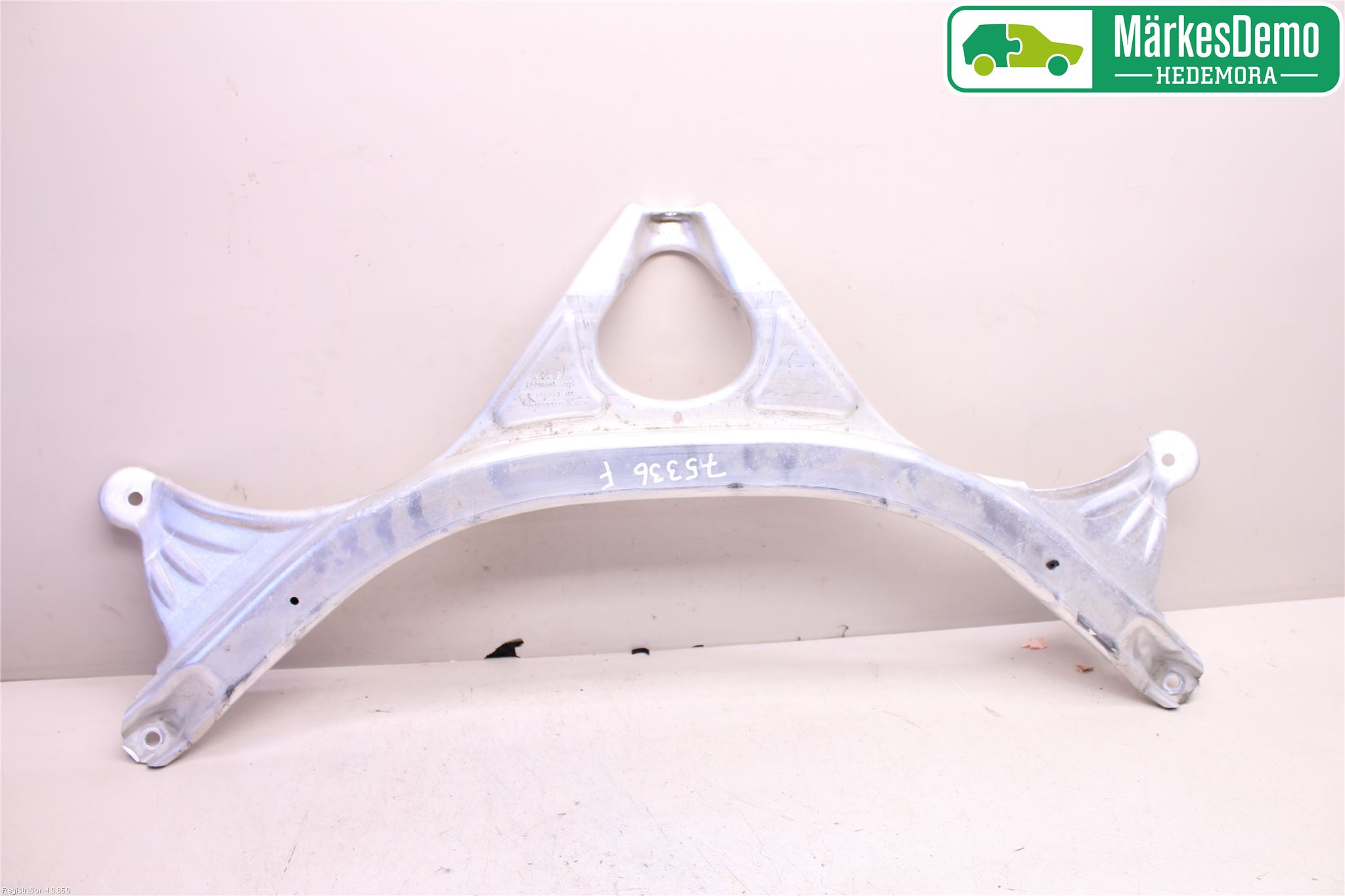 Audi A7/S7 4G 11-17 Fjäderbensstag