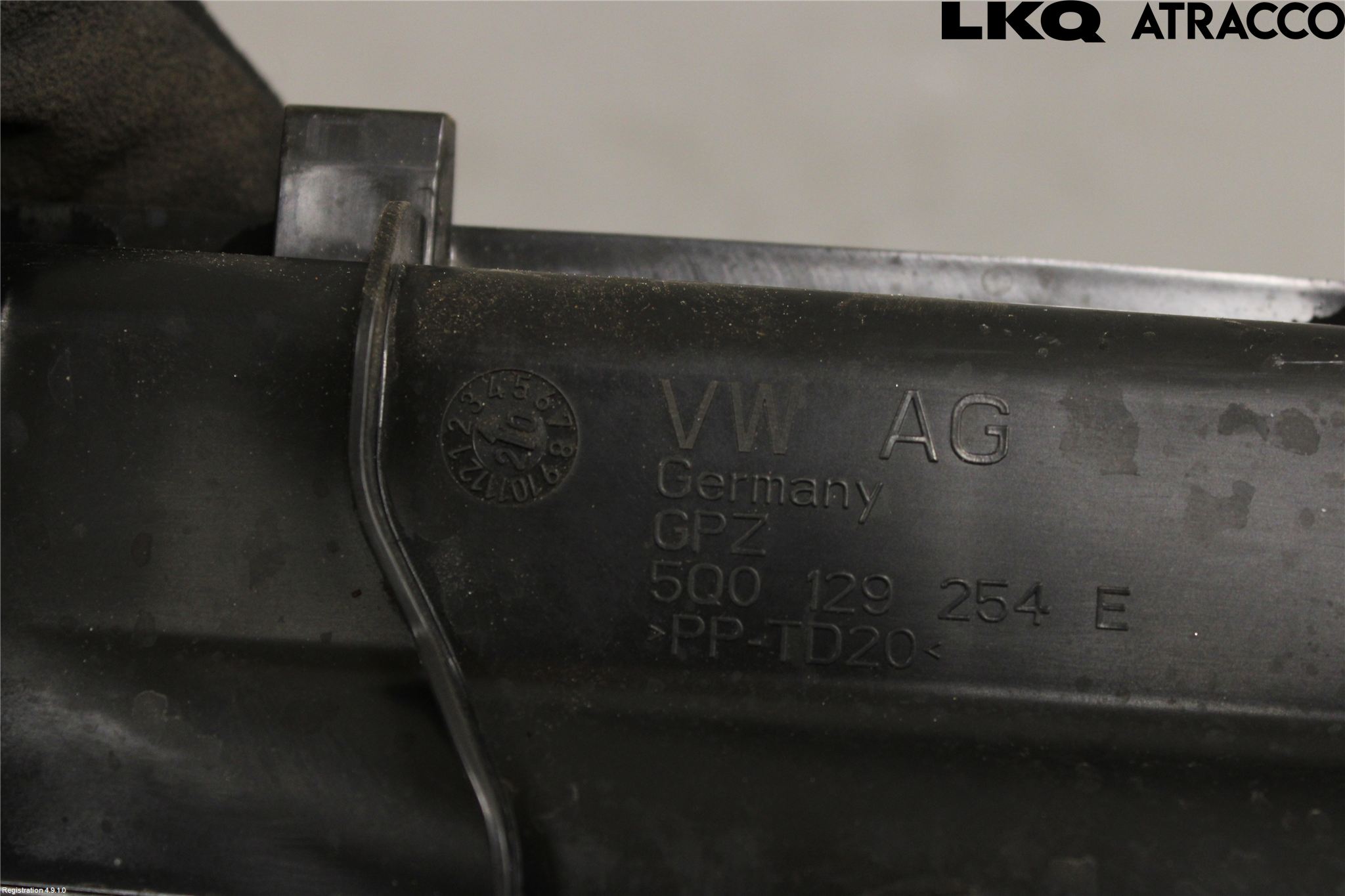 Seat LEON 20- Deflektor Plåt-Plast Kylning