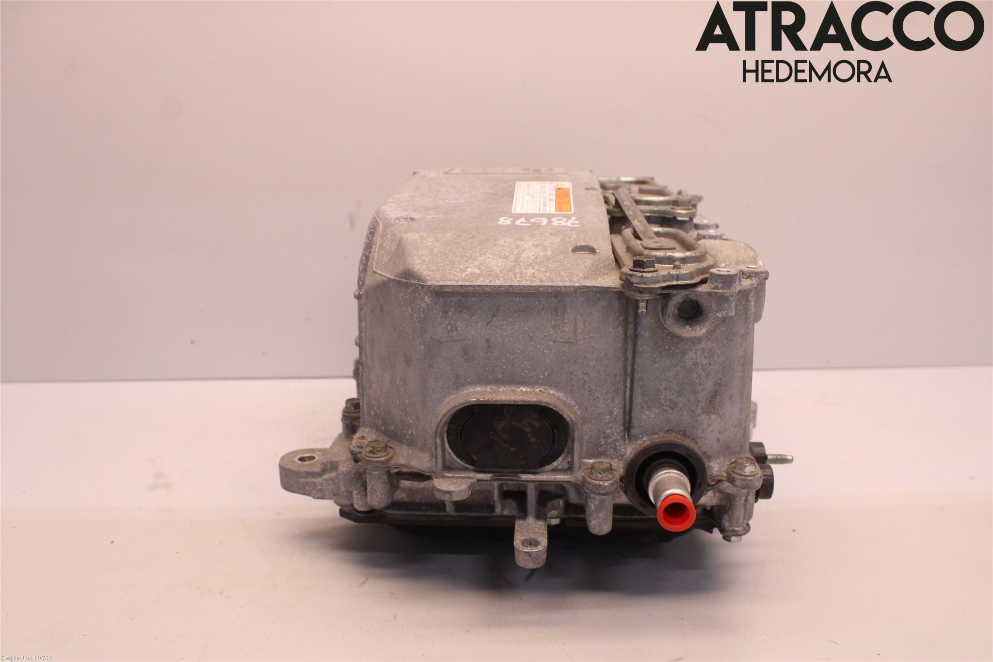 Toyota YARIS XP130 12-14 Hybridconverter