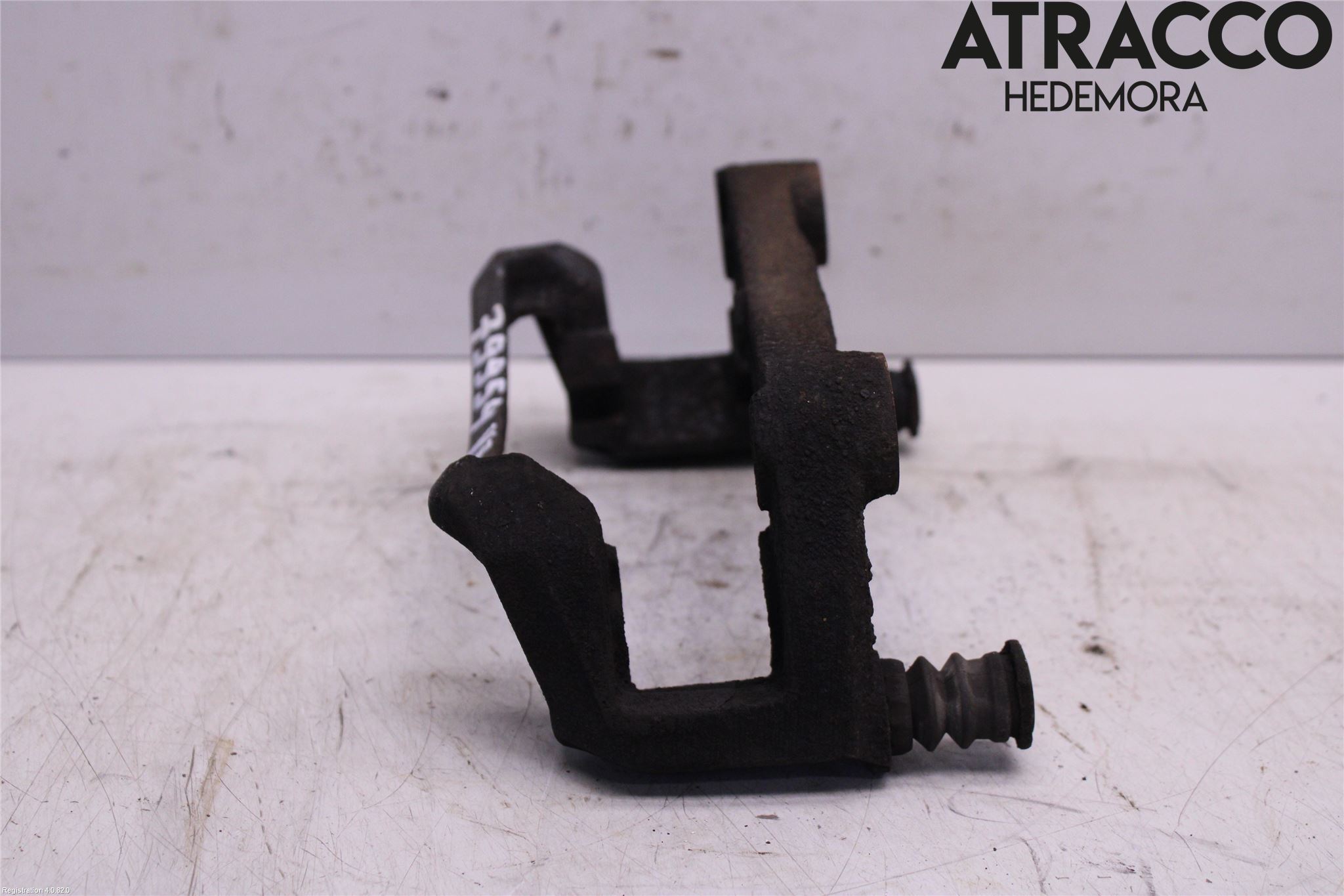 Nissan PULSAR Bromsokshållare