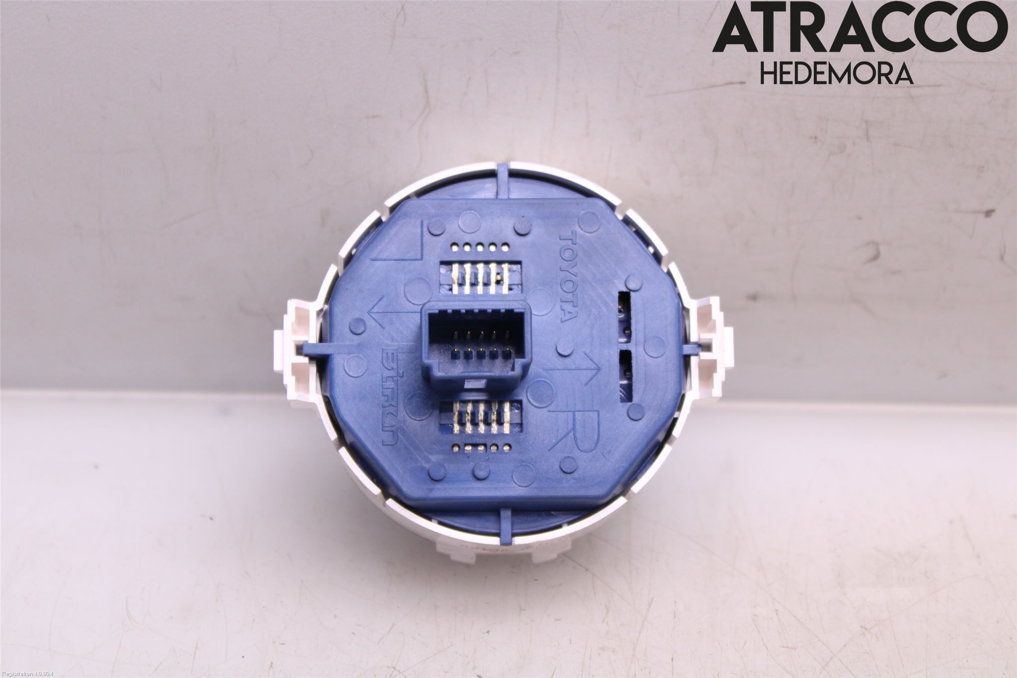 Toyota YARIS XP130 15-20 Strömställare Varnings