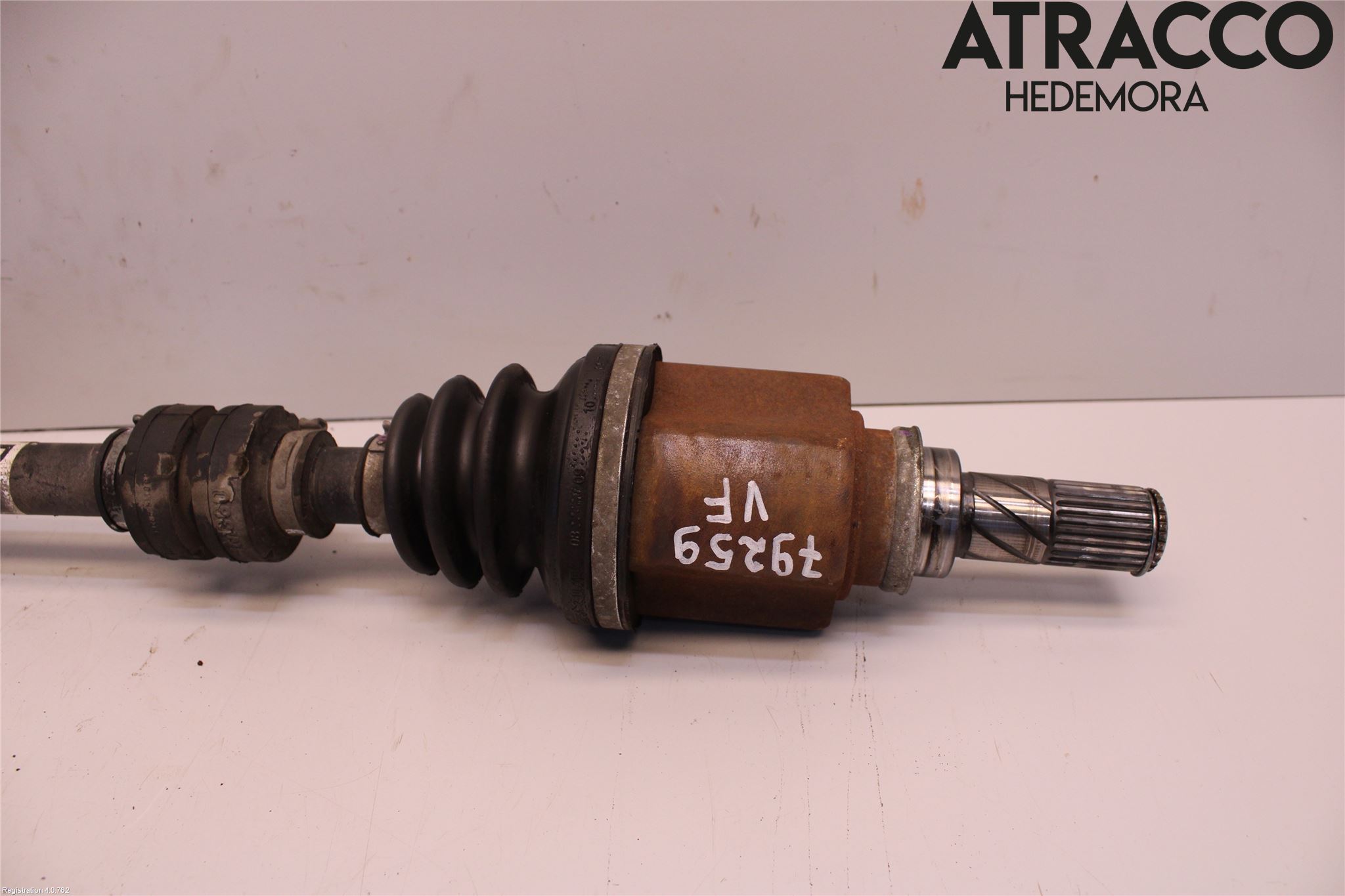 Nissan NOTE E12 14-20 Drivaxel Fram Vänster