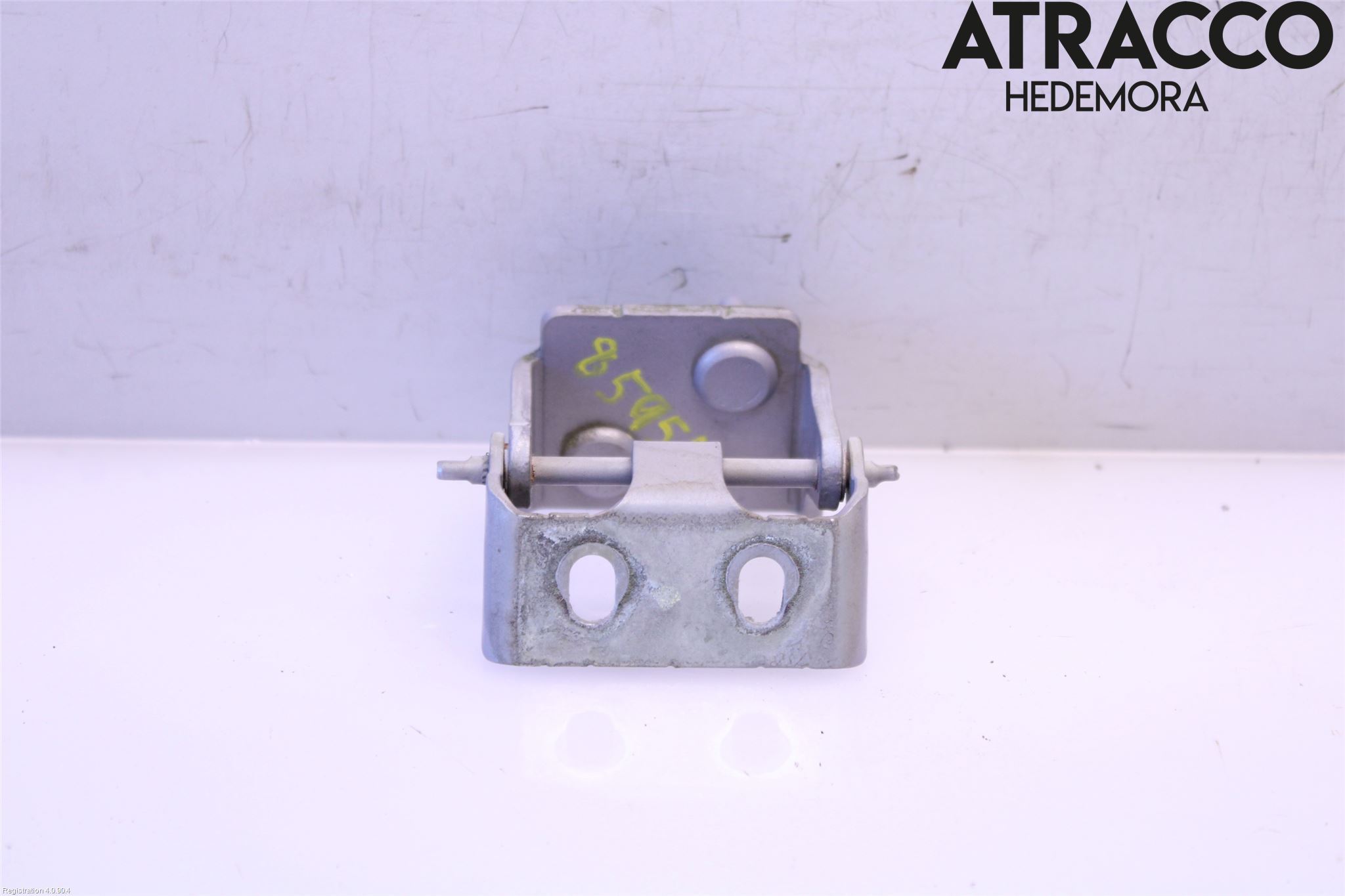 Ford C-MAX II  11-14 Bakluckegångjärn Vä