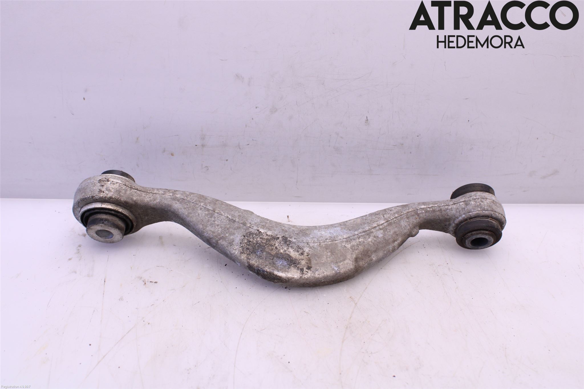 BMW 5 G30/G31/F90 17-23 Bärarm Bak Övre Höger