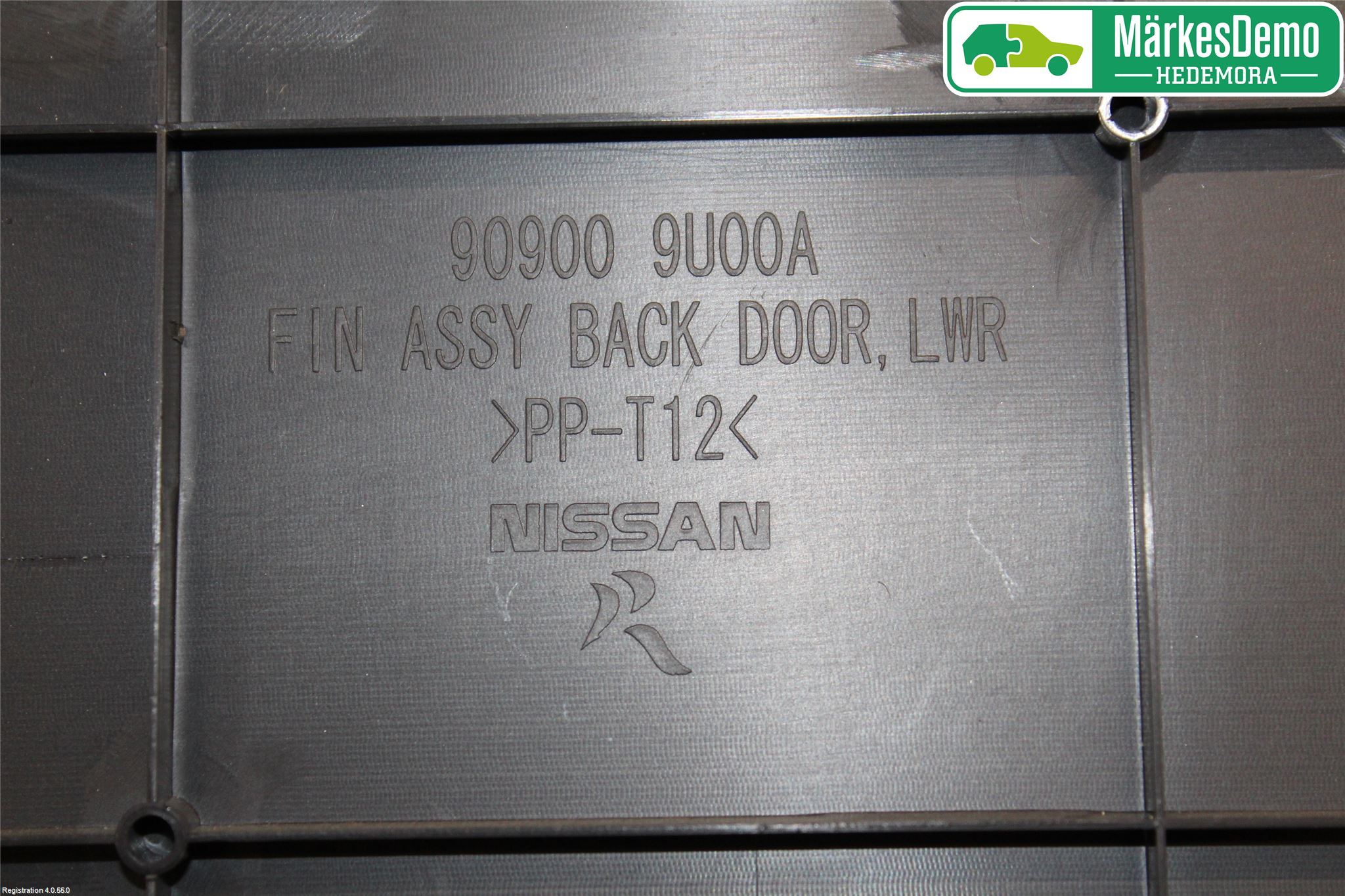 Nissan NOTE E11 06-14 Inredning Bakluckeklädsel